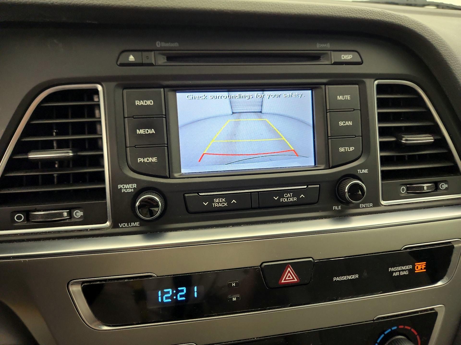Thumbnail: 2015 Hyundai Sonata - 14