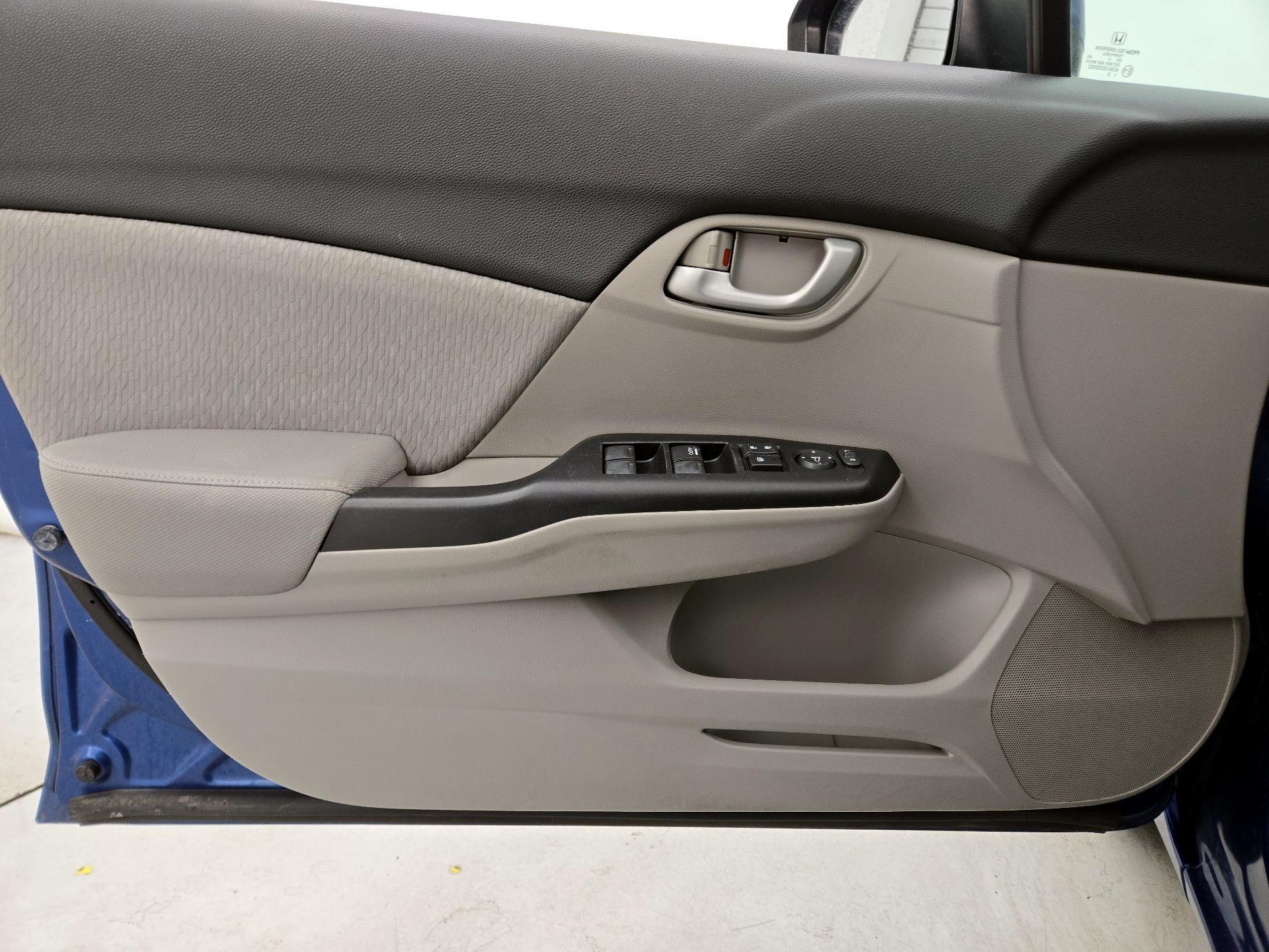 Thumbnail: 2014 Honda Civic - 12