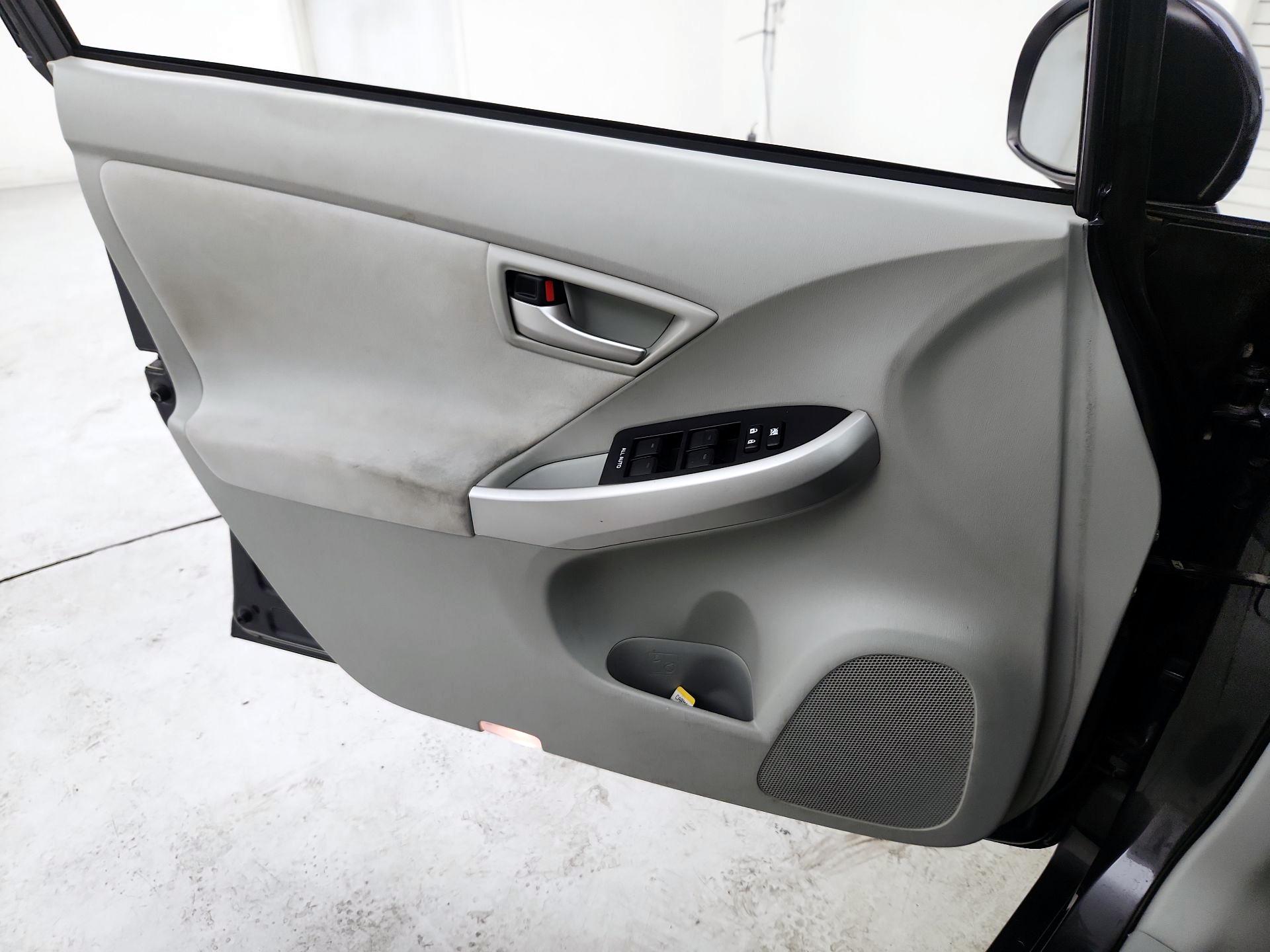 Thumbnail: 2014 Toyota Prius - 12