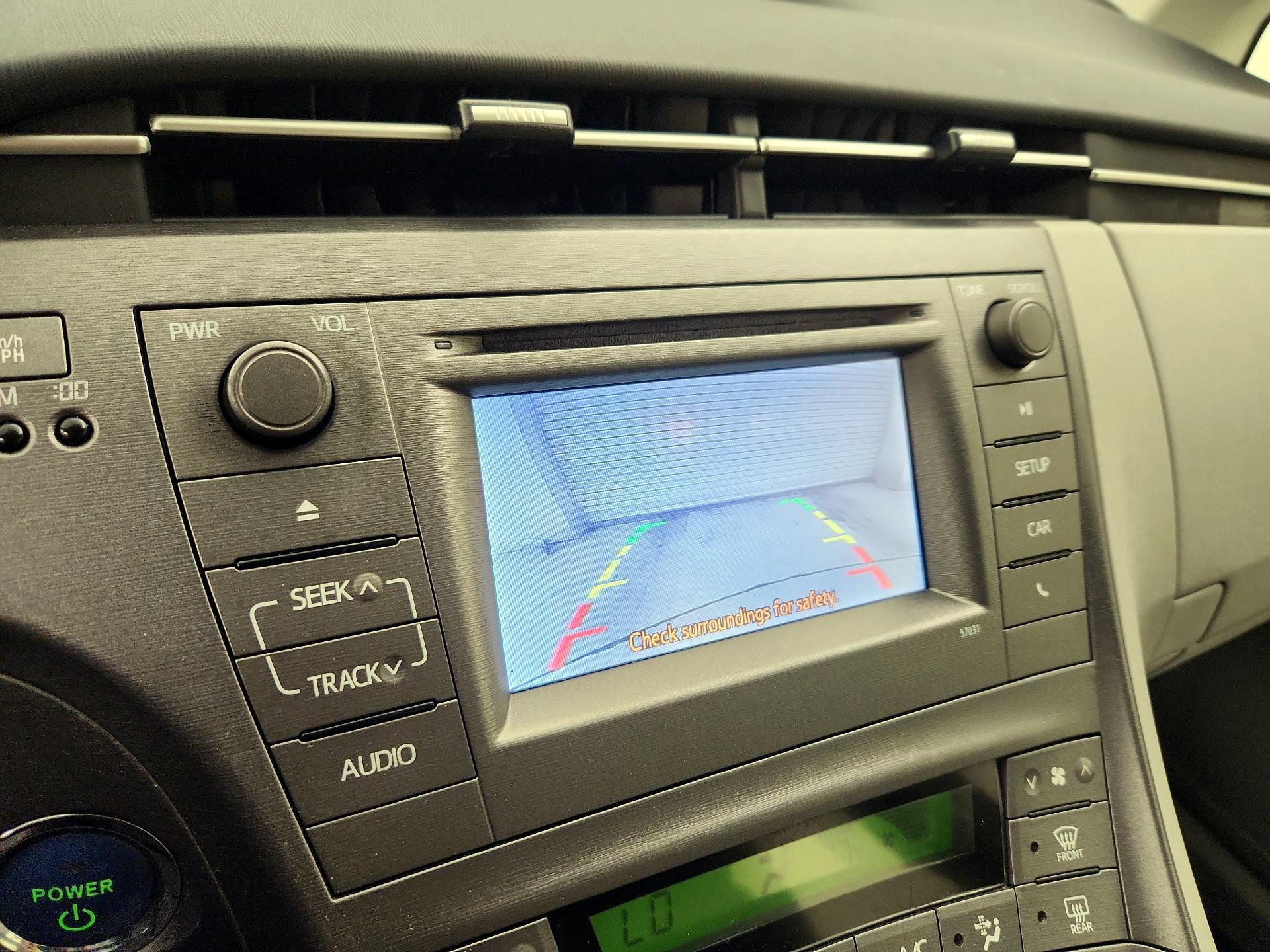 Thumbnail: 2014 Toyota Prius - 14