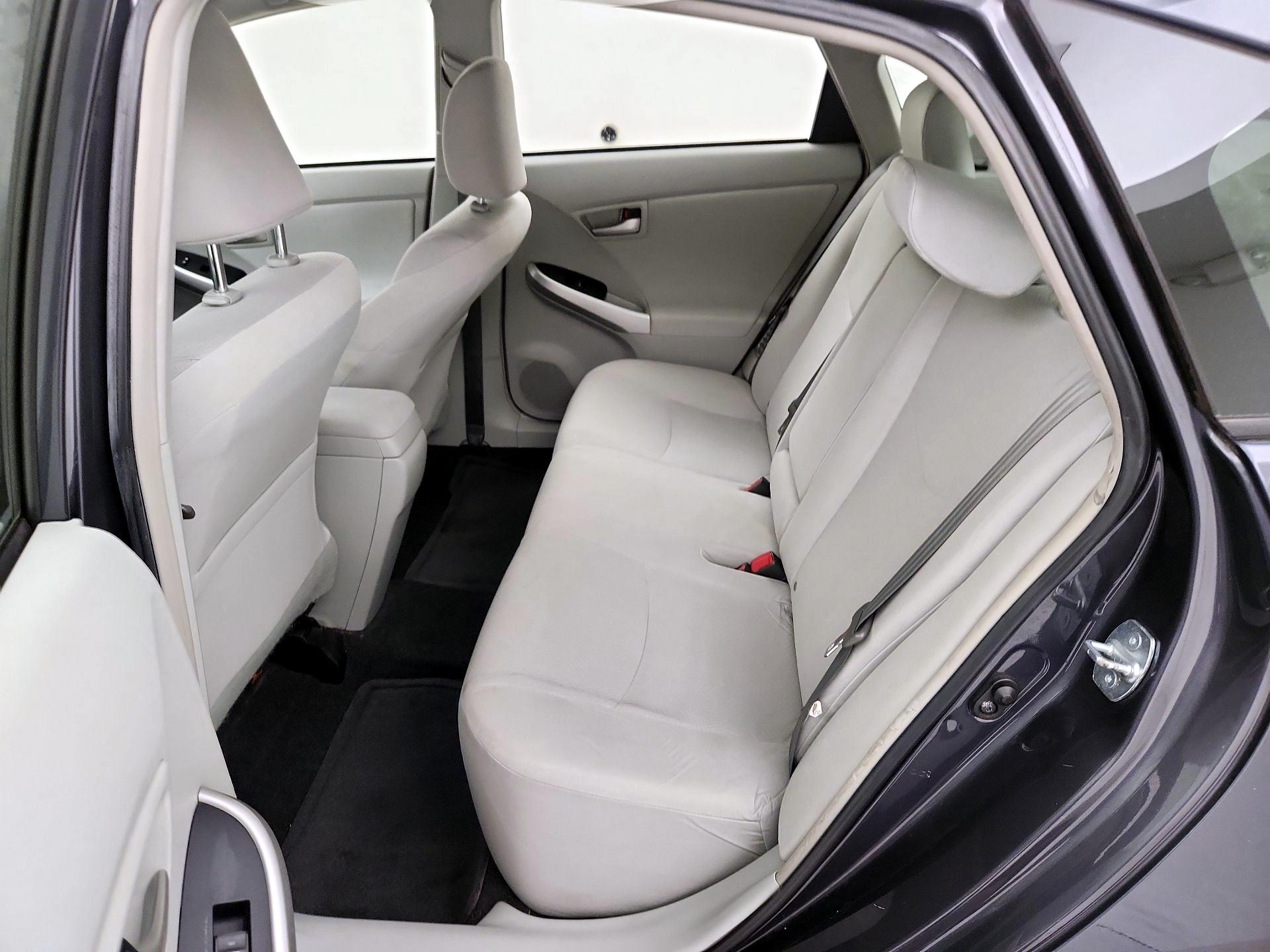 Thumbnail: 2014 Toyota Prius - 19