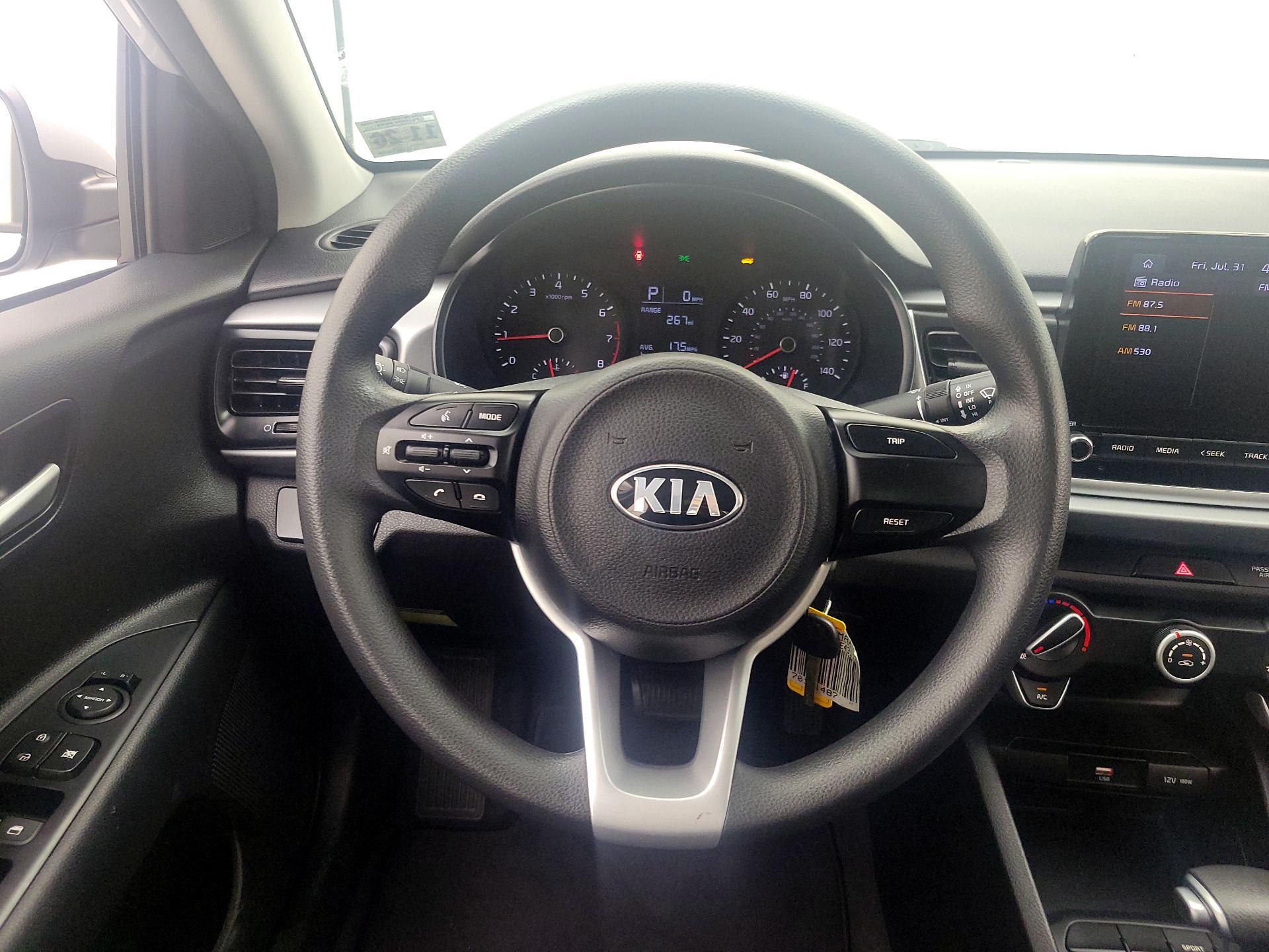 Thumbnail: 2021 Kia Rio - 10