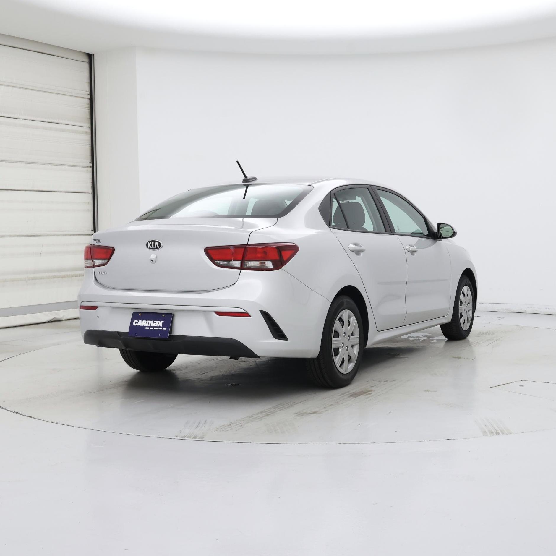 Thumbnail: 2021 Kia Rio - 8