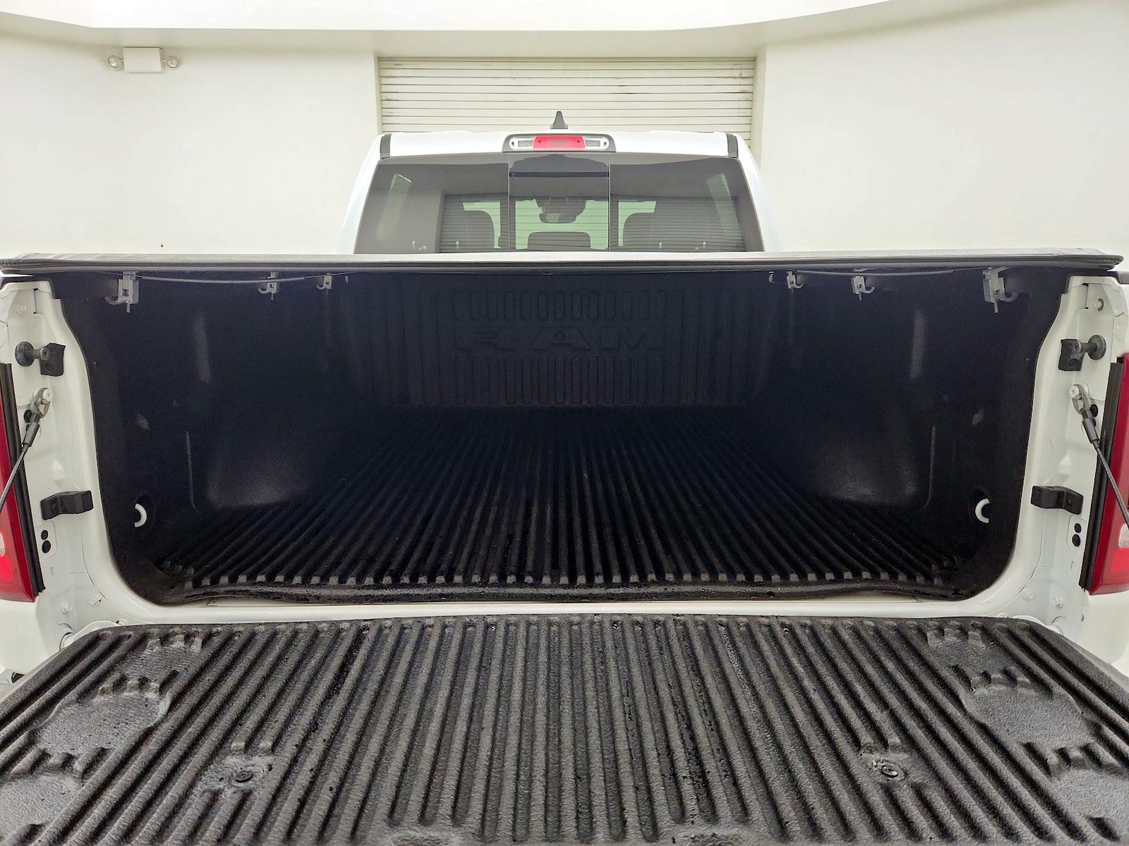 2022 RAM Ram 1500 Pickup Laramie - Photo 22