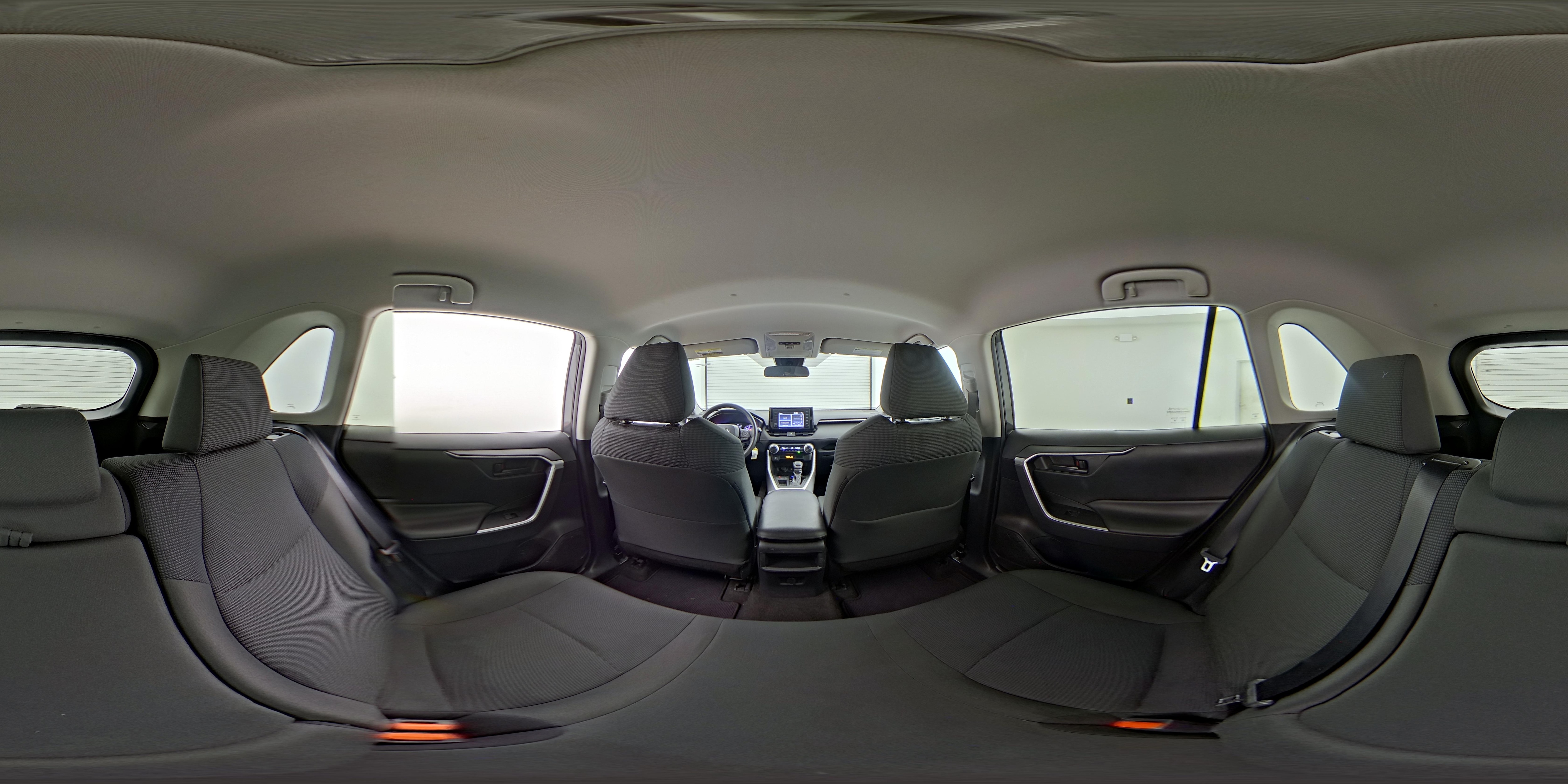2020 Toyota RAV4 LE - Photo 25