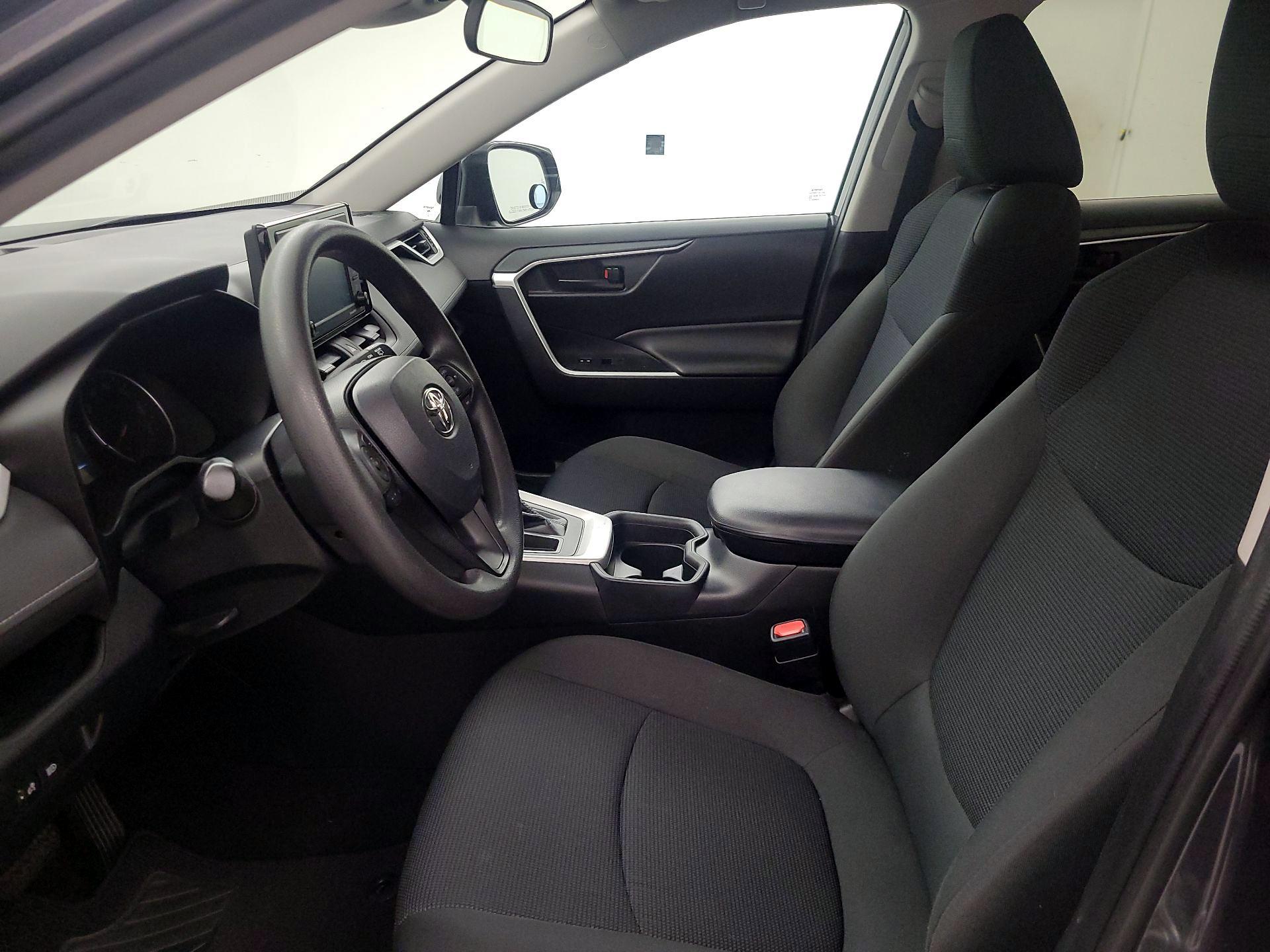 Thumbnail: 2020 Toyota RAV4 - 11