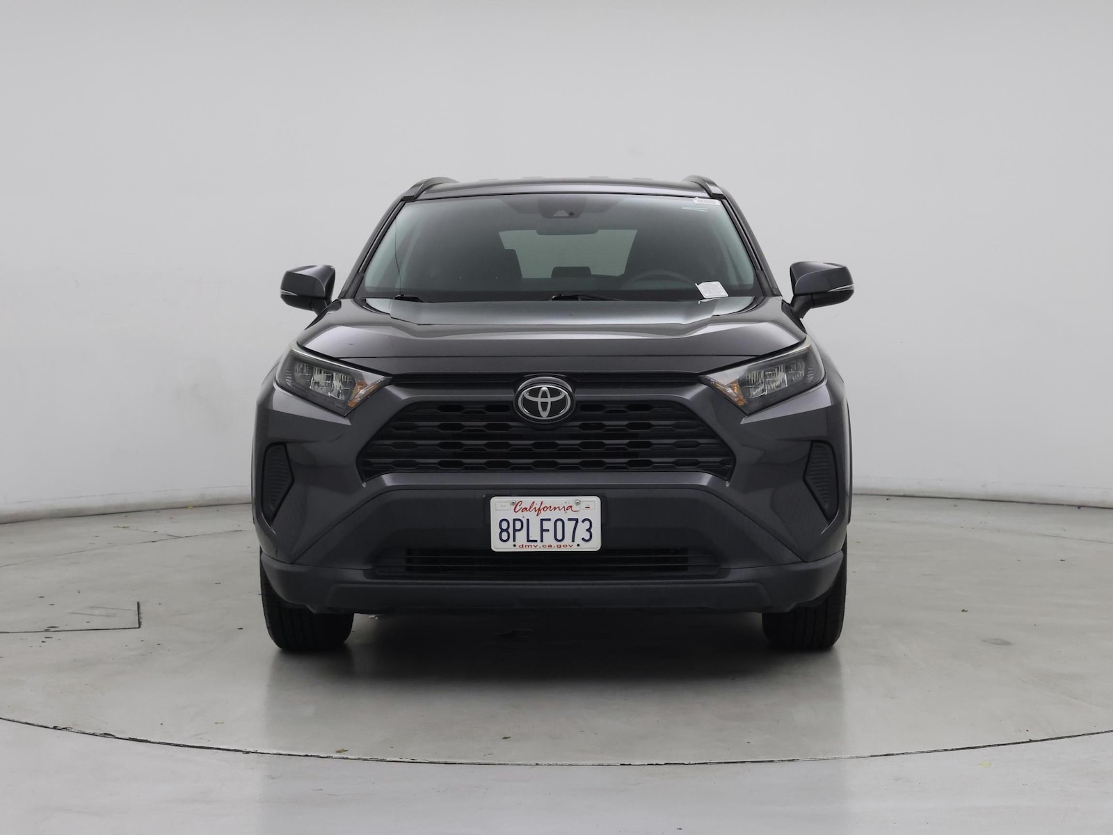 2020 Toyota RAV4 LE - Photo 6