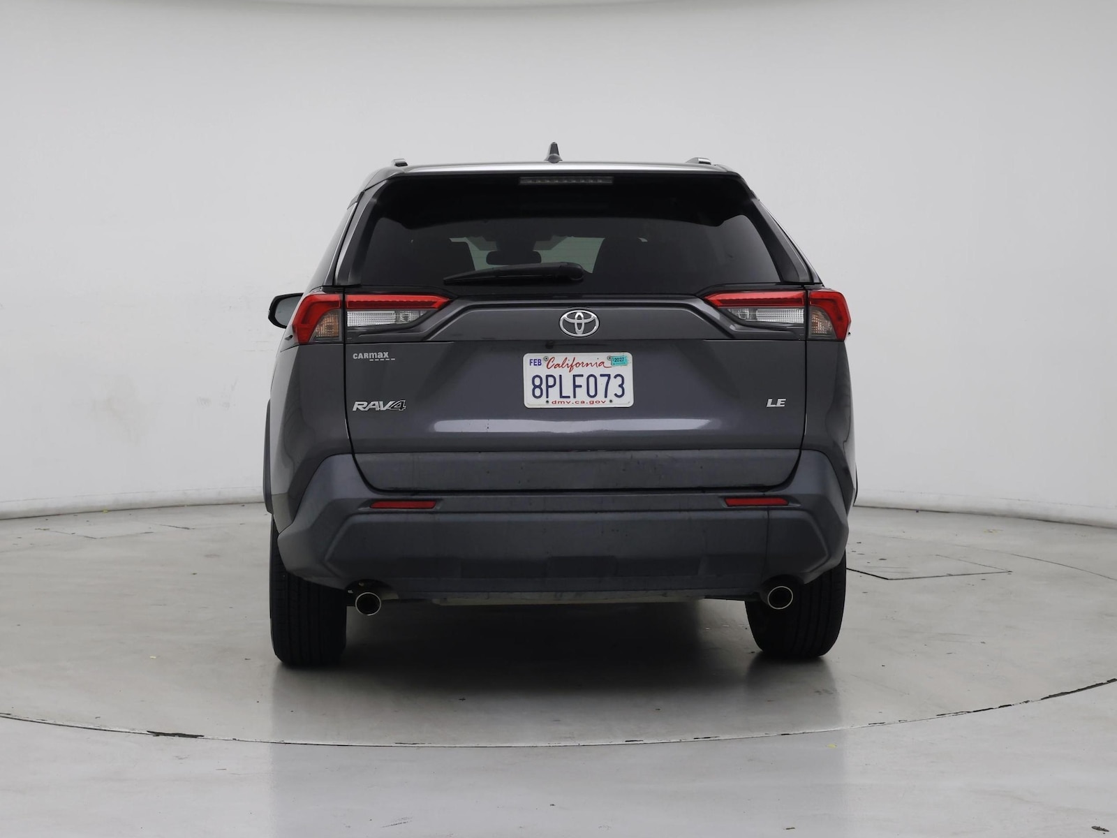 2020 Toyota RAV4 LE - Photo 7