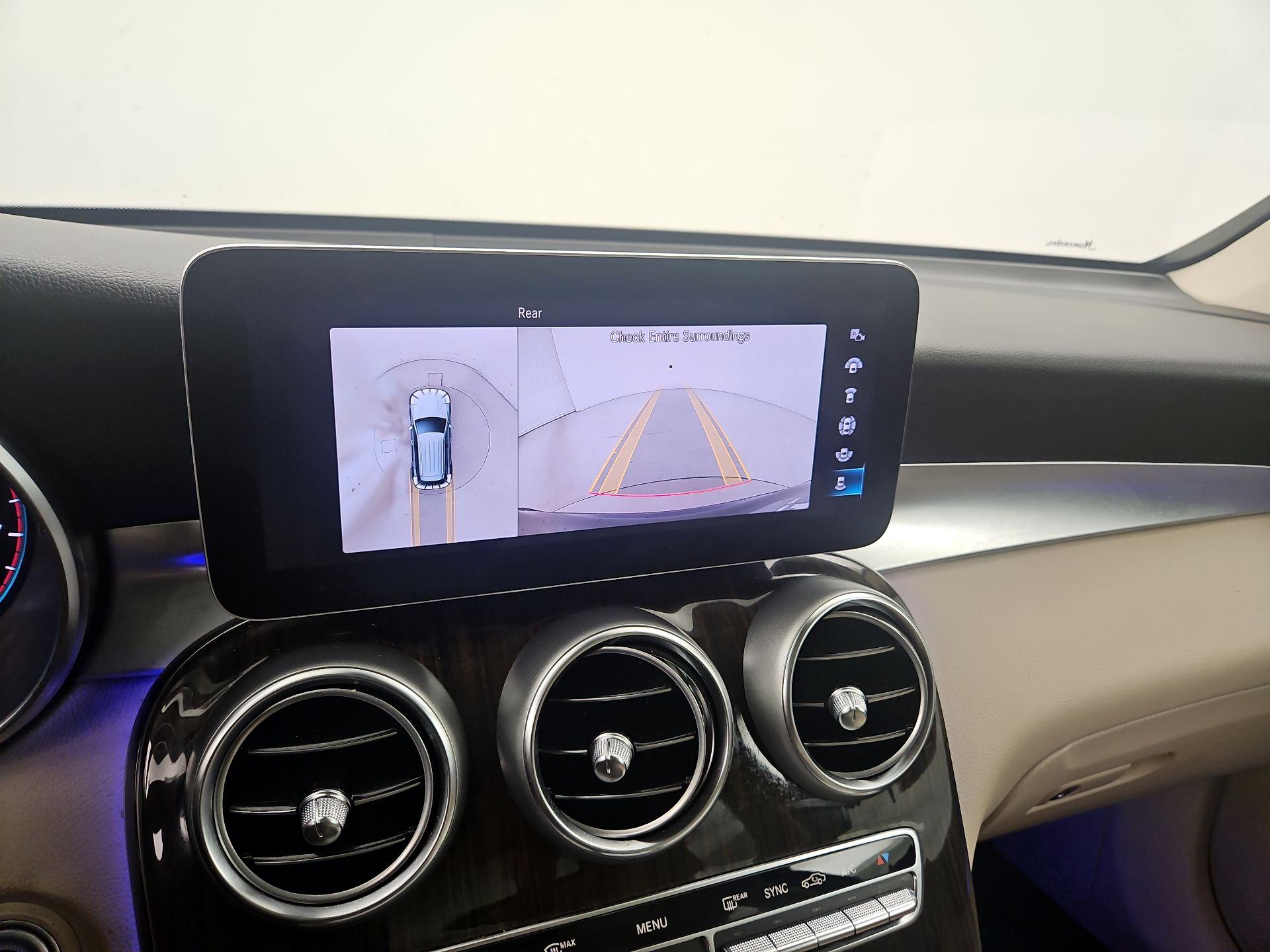 Thumbnail: 2022 Mercedes-Benz GLC - 15
