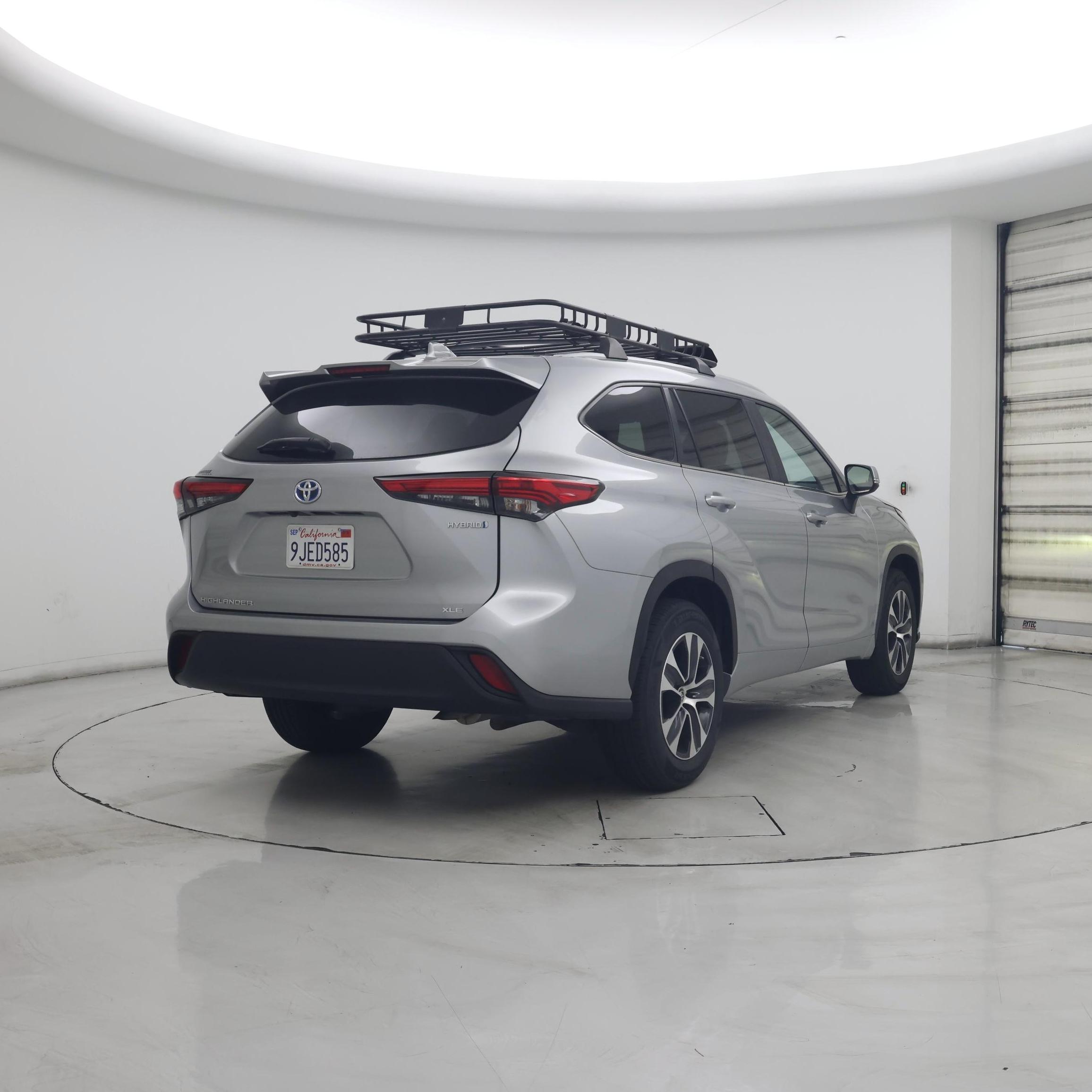 Thumbnail: 2023 Toyota Highlander - 8