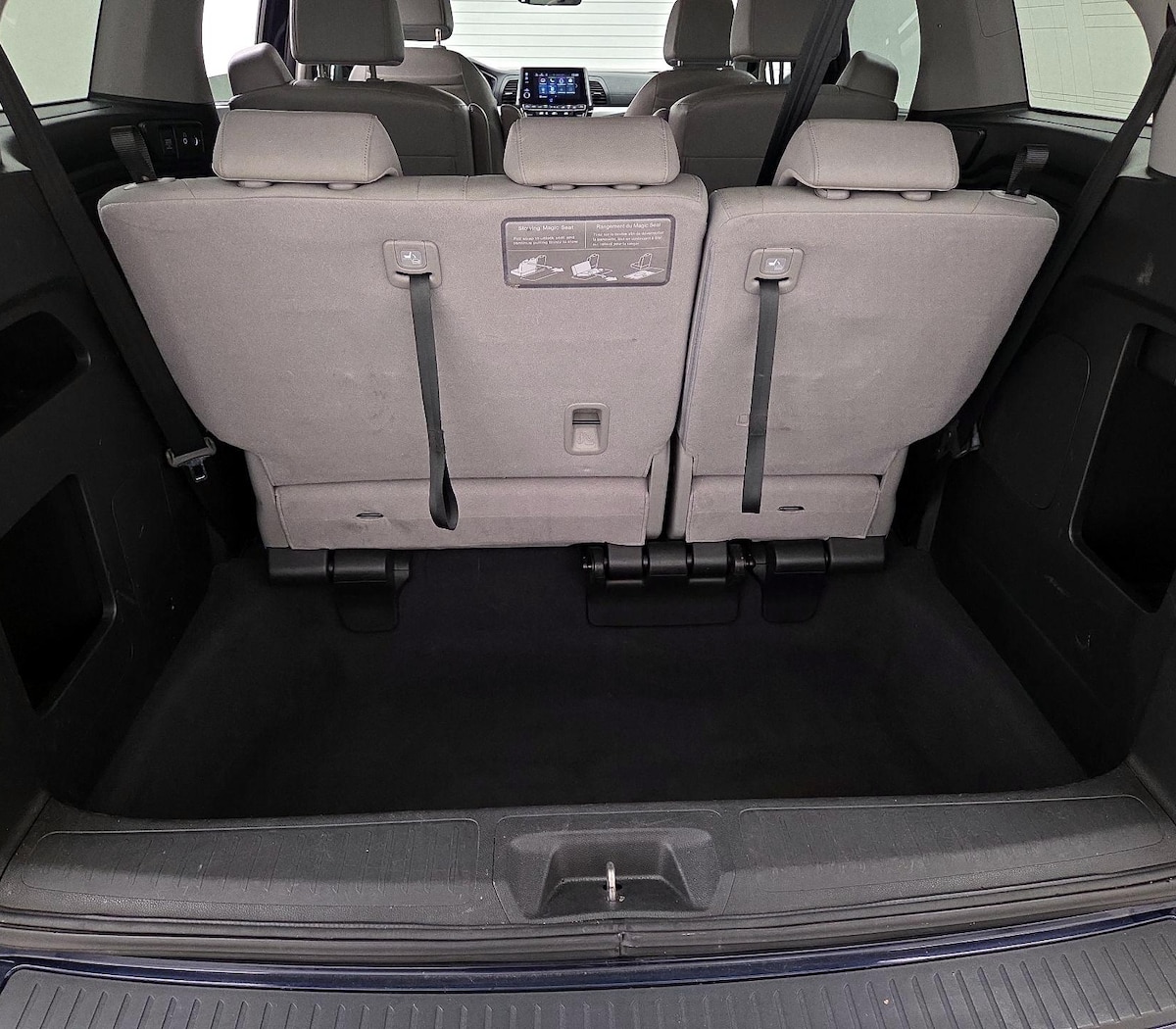 Trunk/Cargo (Seats Up)