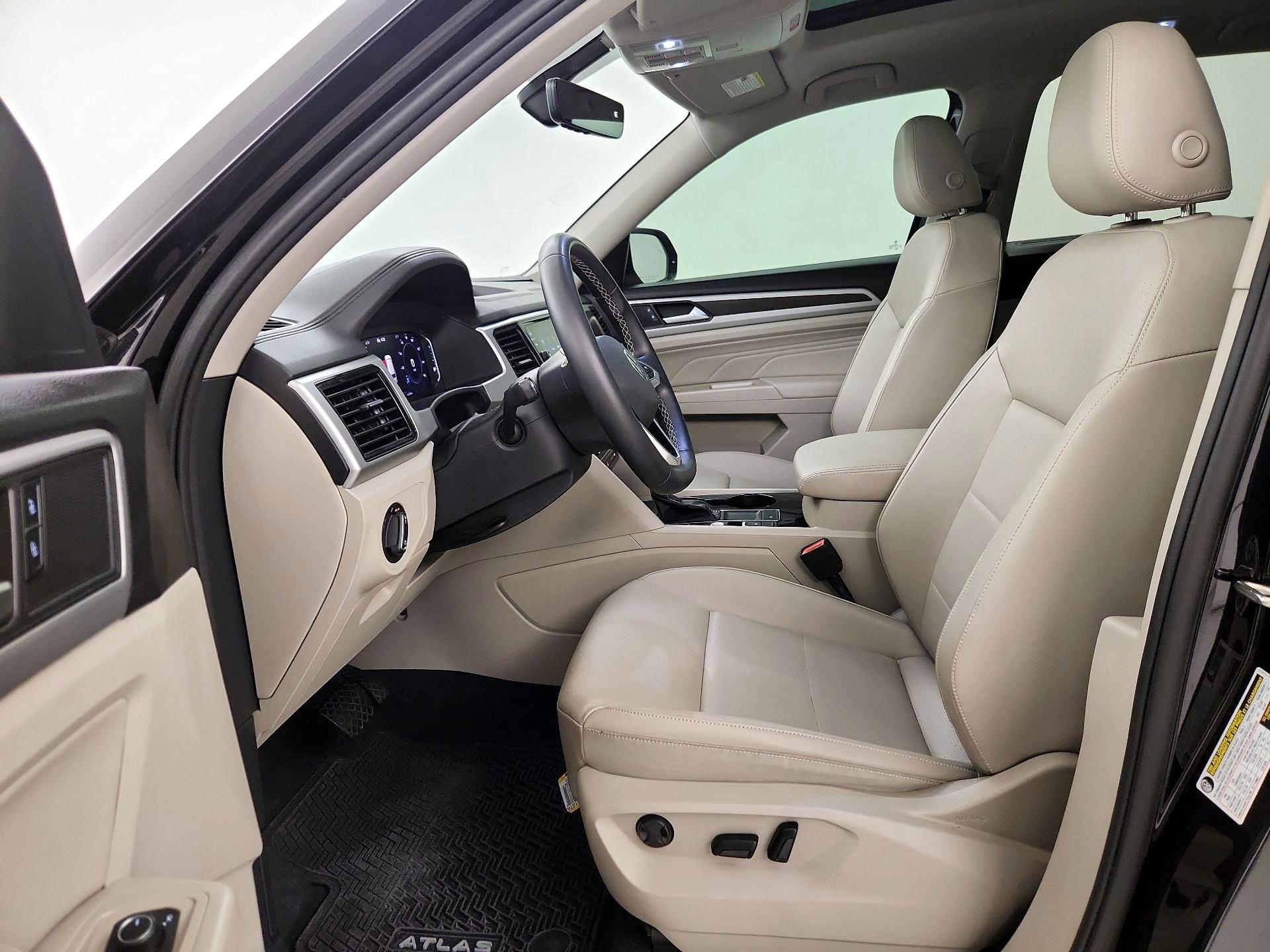 Thumbnail: 2023 Volkswagen Atlas - 11