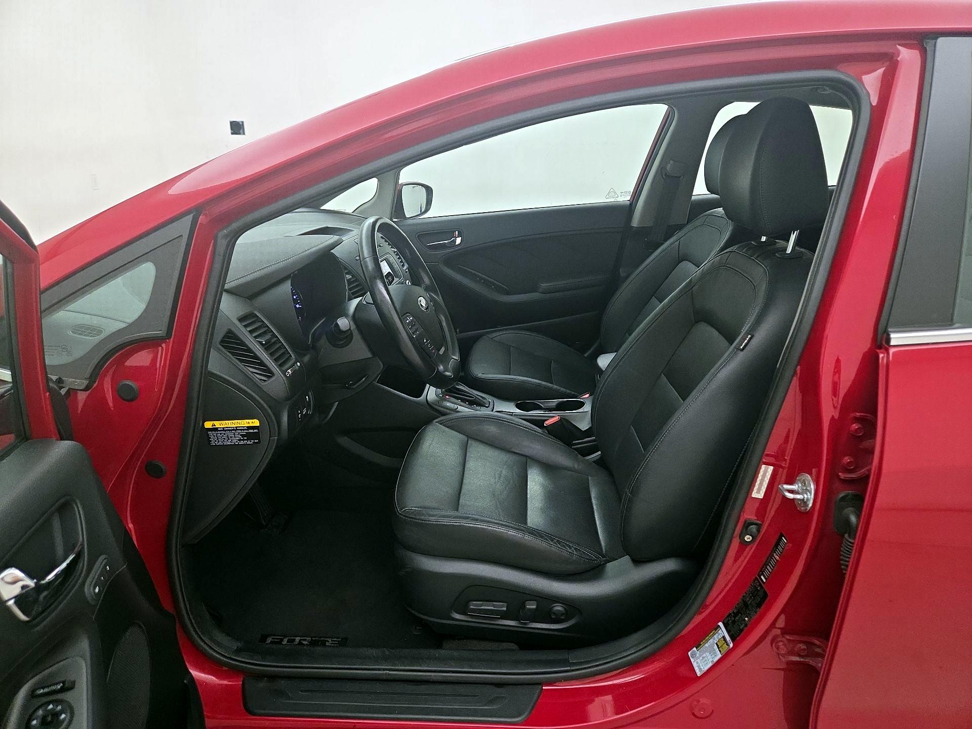 Thumbnail: 2015 Kia Forte - 11
