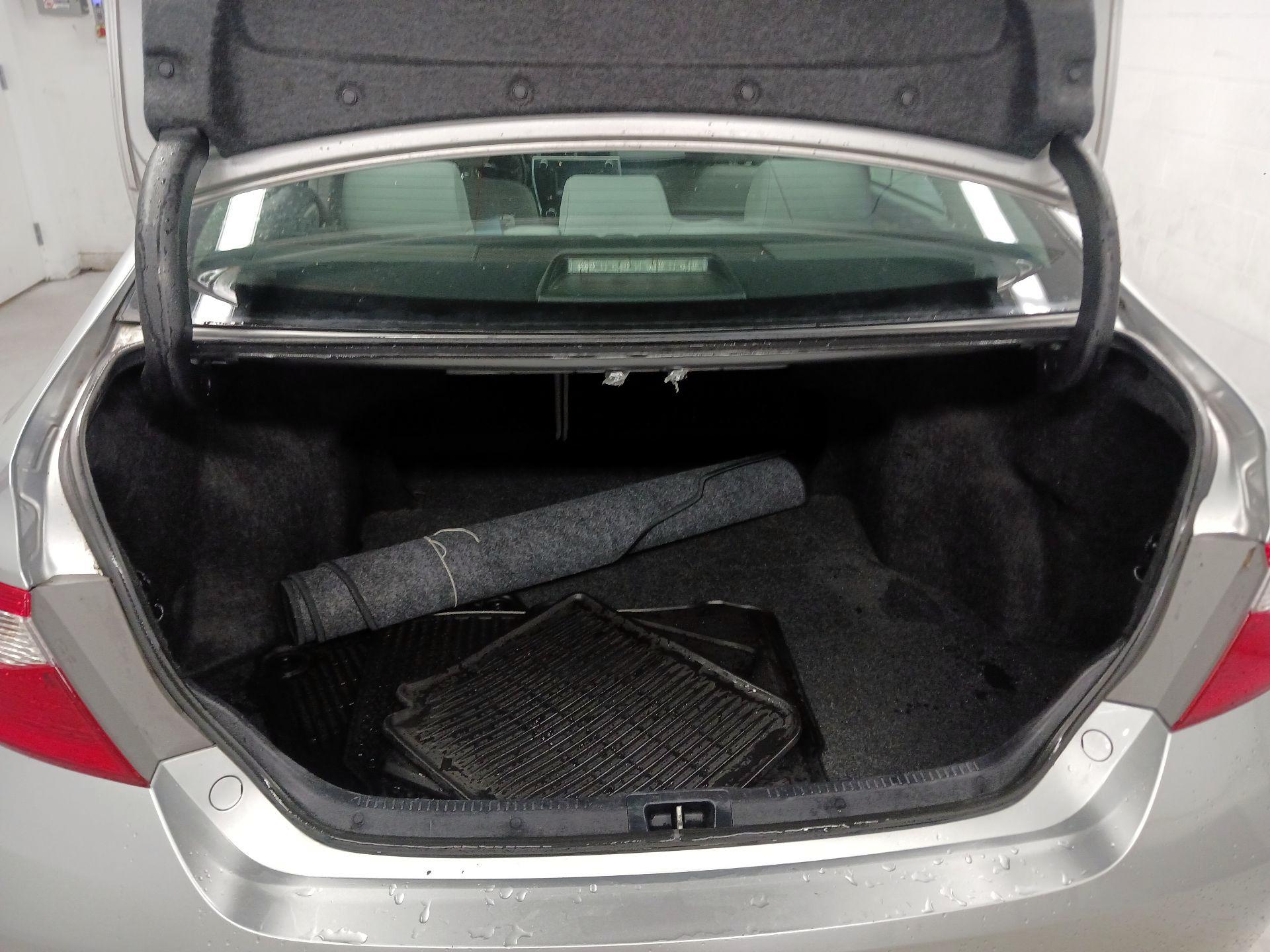 Thumbnail: 2015 Toyota Camry - 16
