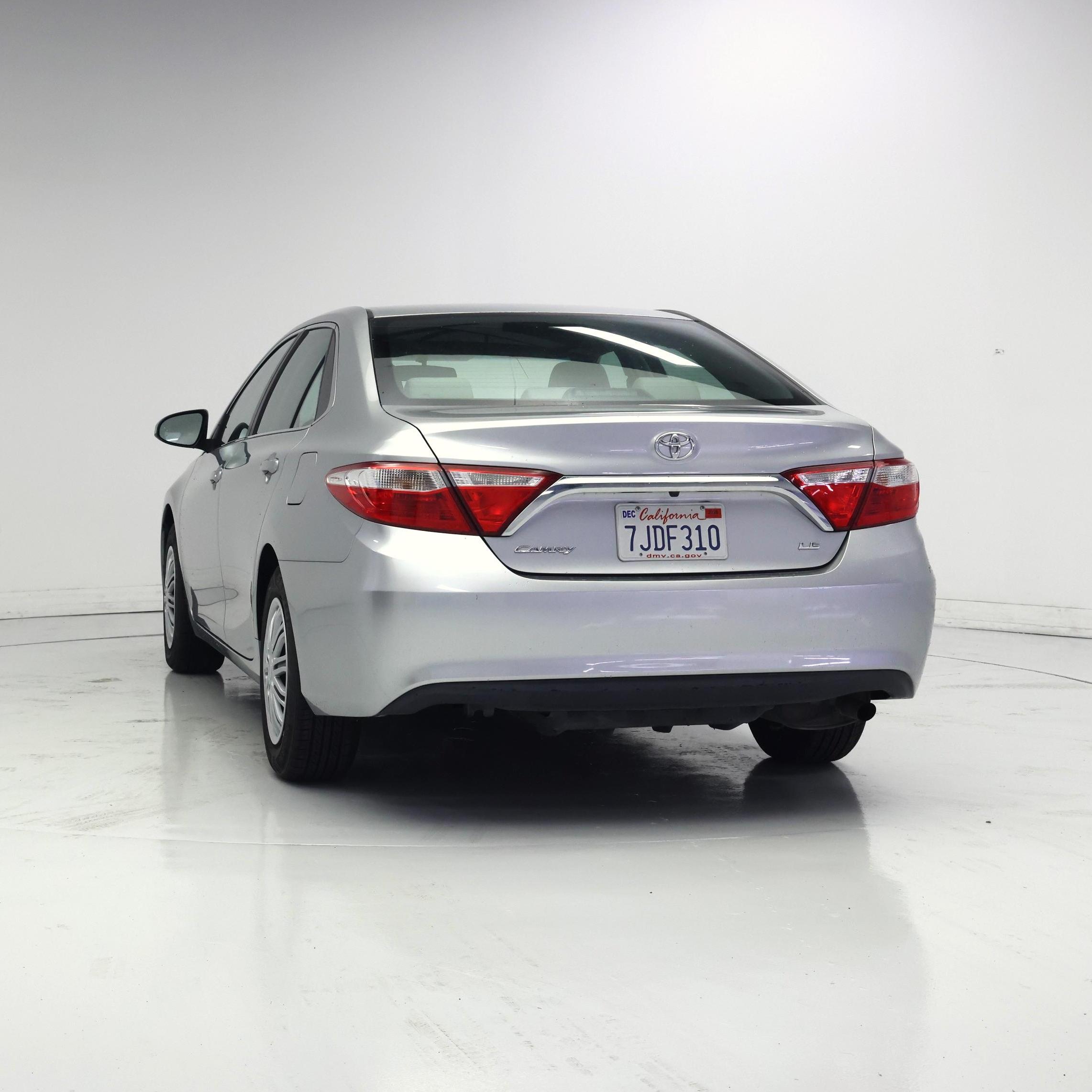 Thumbnail: 2015 Toyota Camry - 6