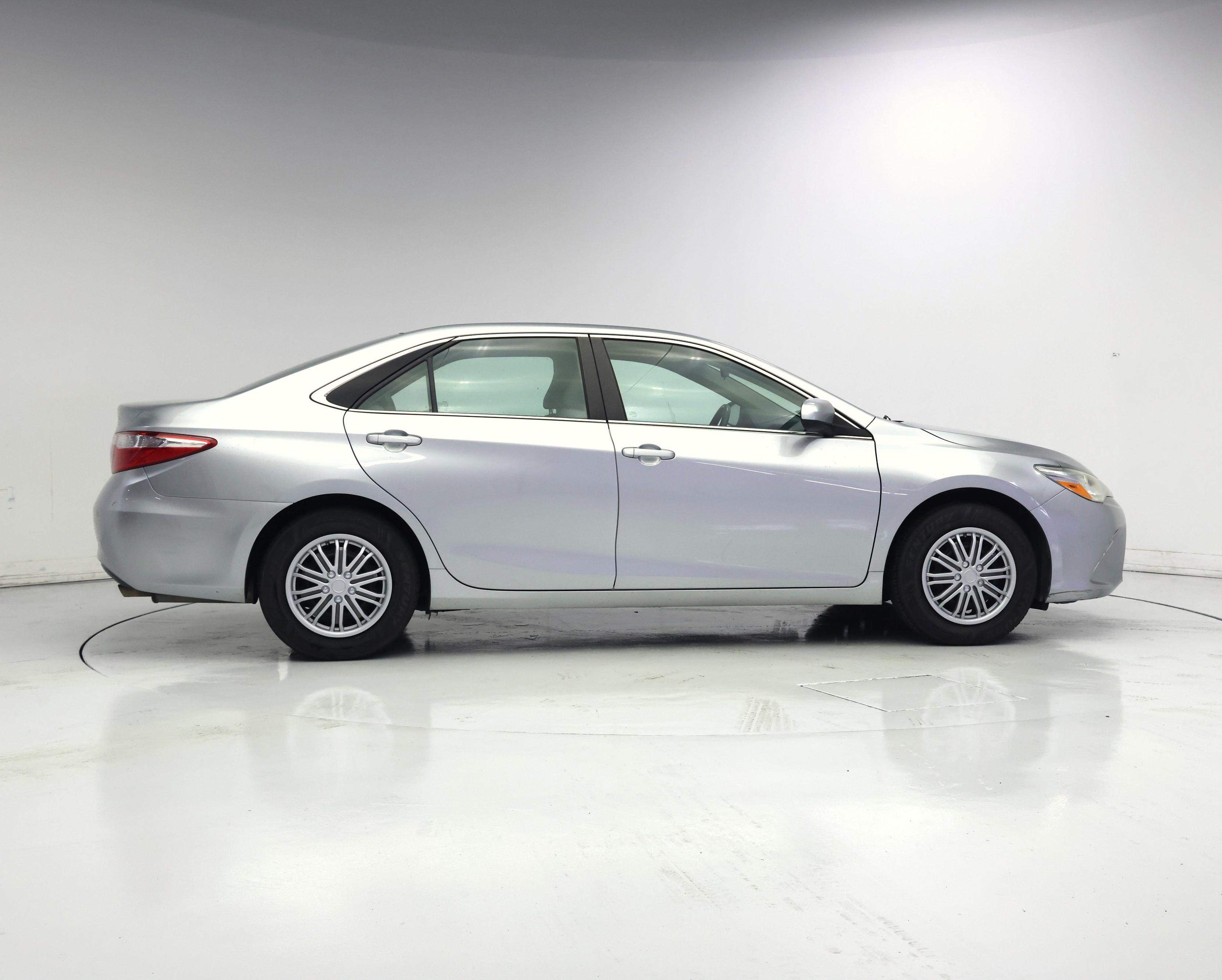 Thumbnail: 2015 Toyota Camry - 7