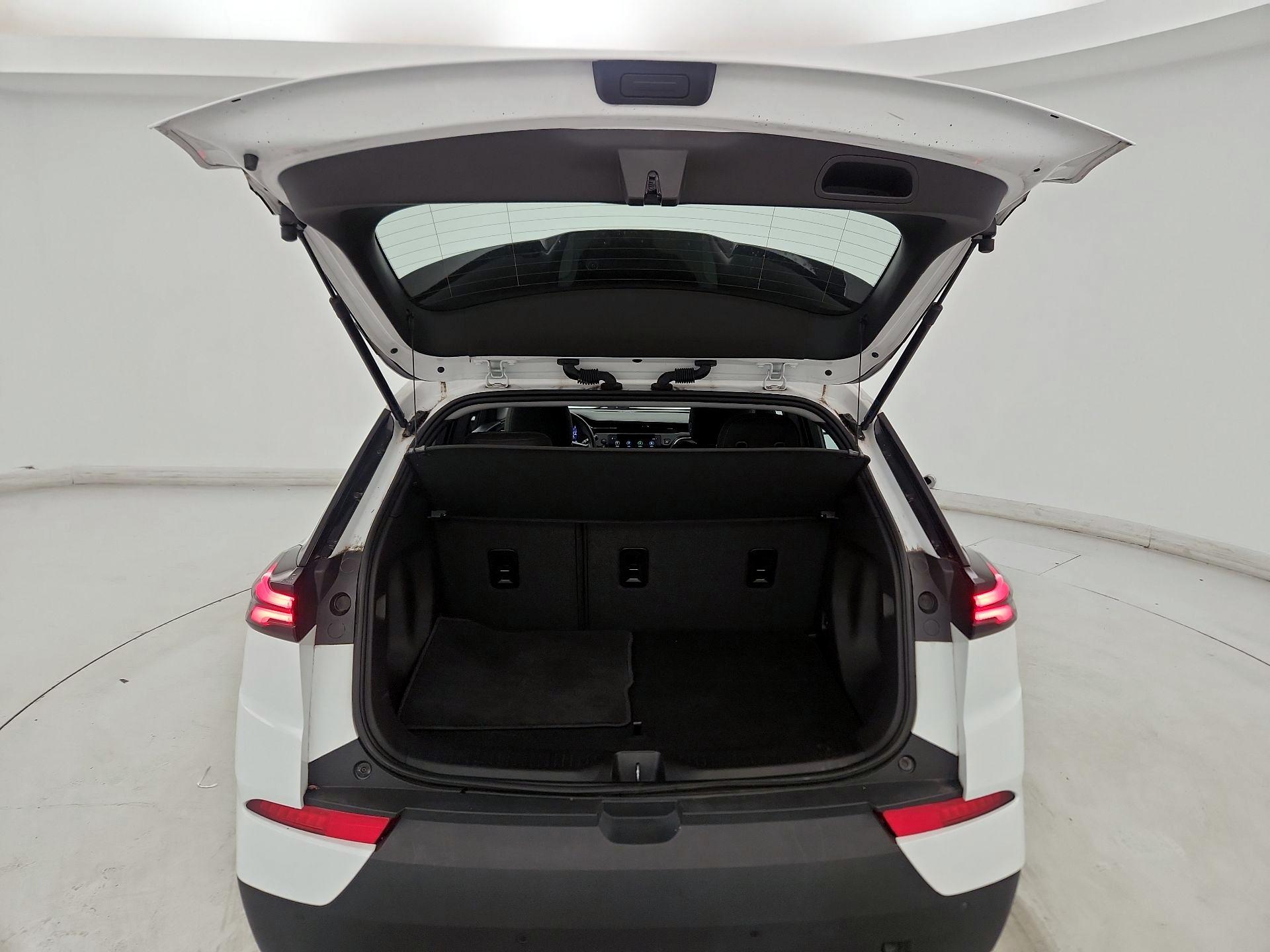 Thumbnail: 2023 Chevrolet Bolt EUV - 20