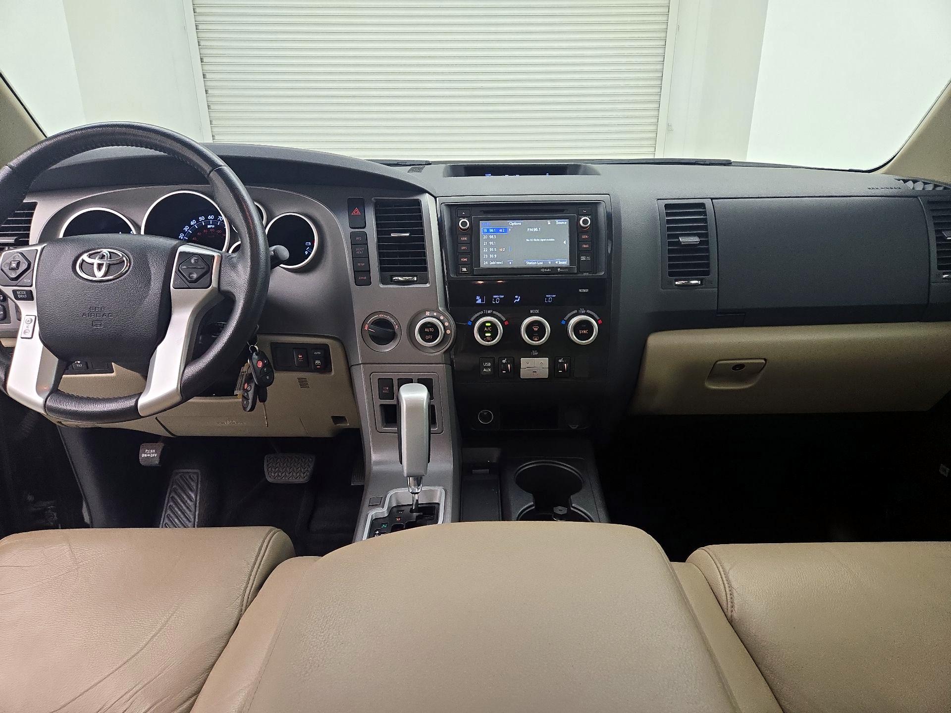Thumbnail: 2016 Toyota Sequoia - 9
