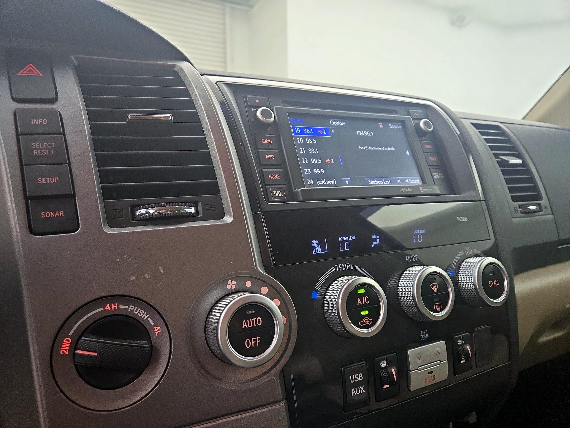 Thumbnail: 2016 Toyota Sequoia - 17