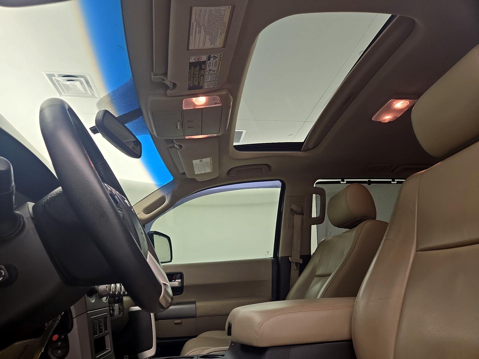 Thumbnail: 2016 Toyota Sequoia - 20