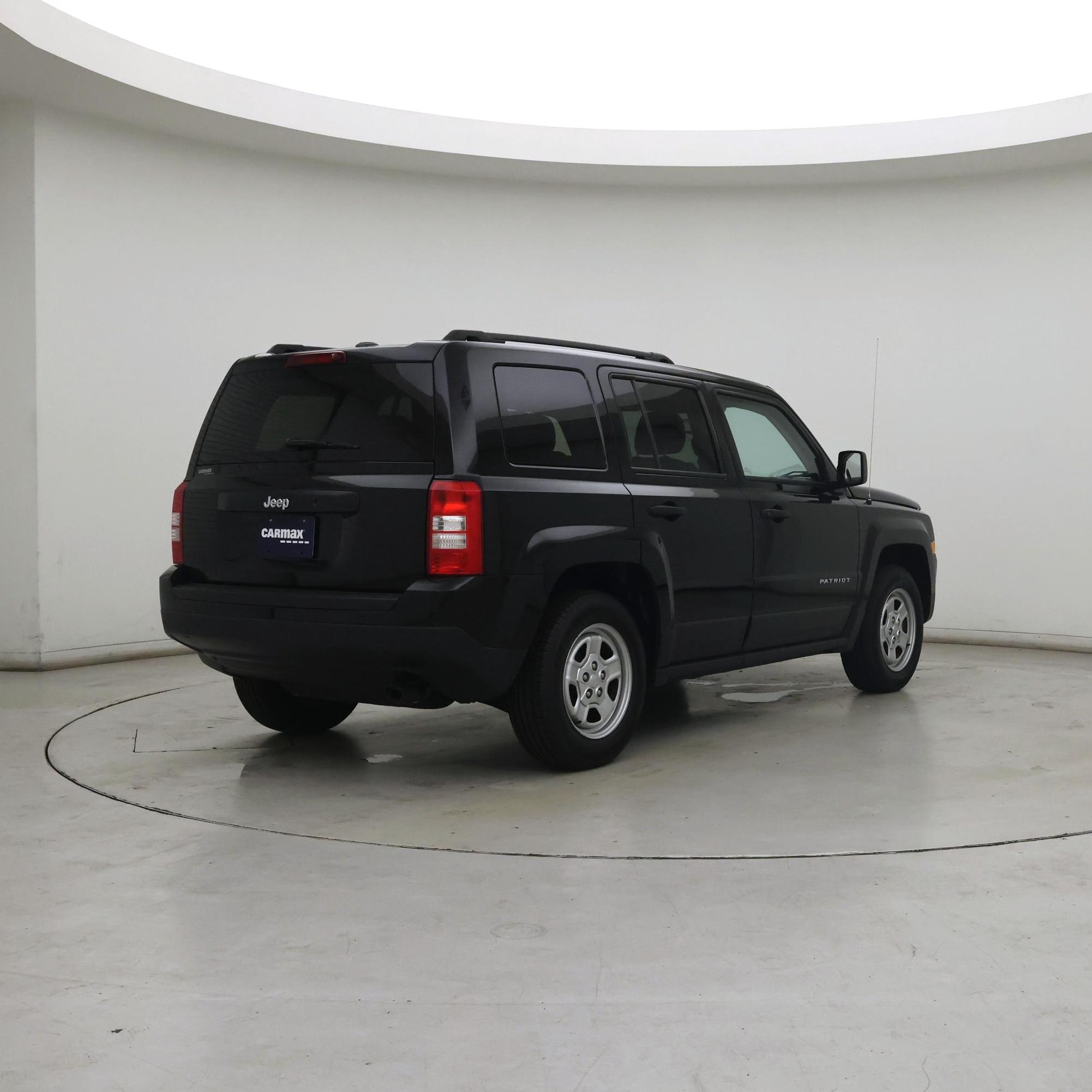 Thumbnail: 2016 Jeep Patriot - 8