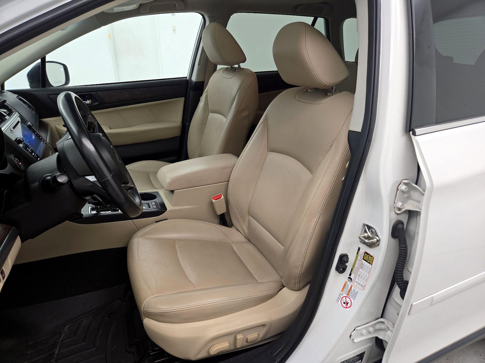 2018 Subaru Outback Limited - Photo 12