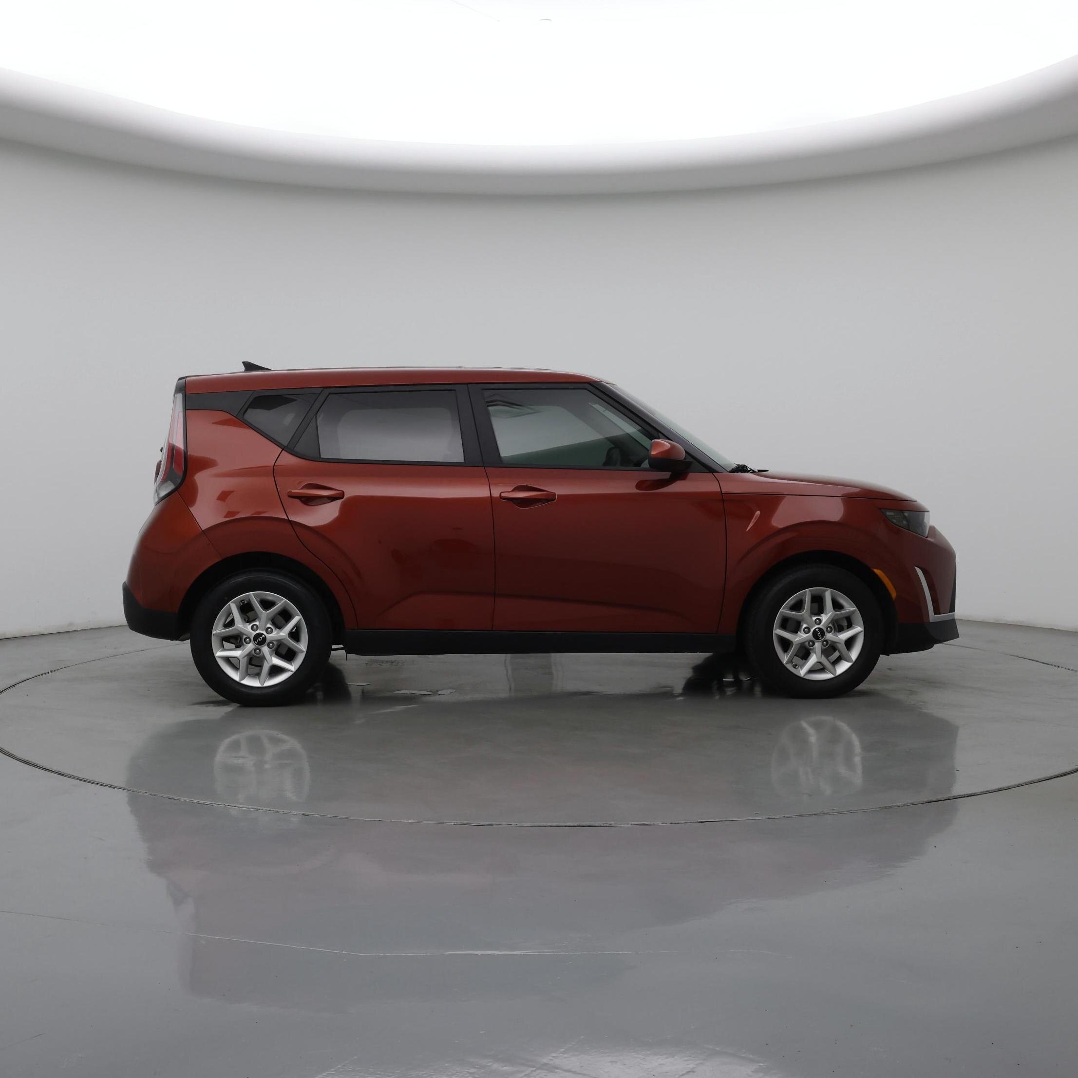 Thumbnail: 2023 Kia Soul - 7