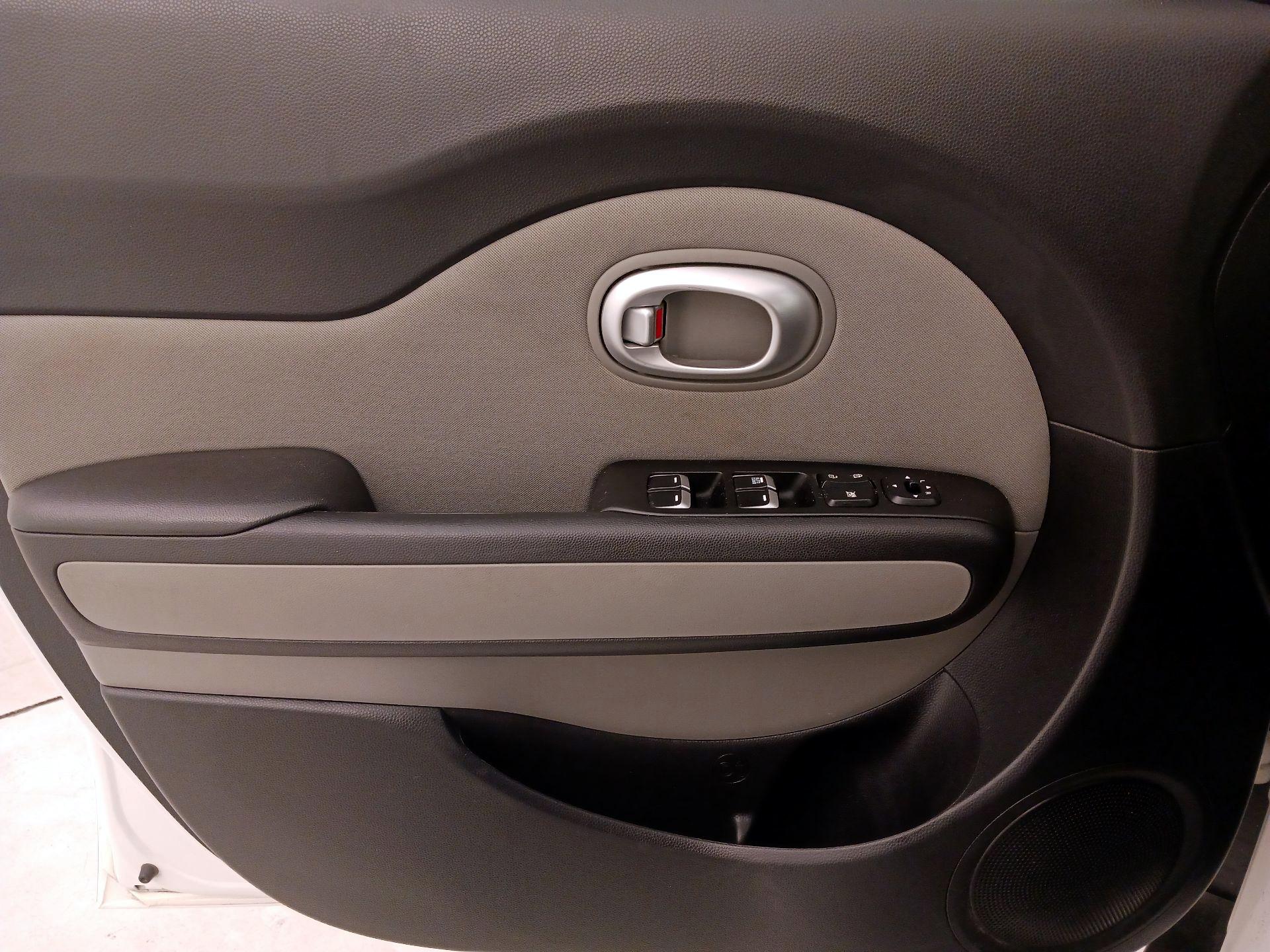 Thumbnail: 2017 Kia Soul - 10