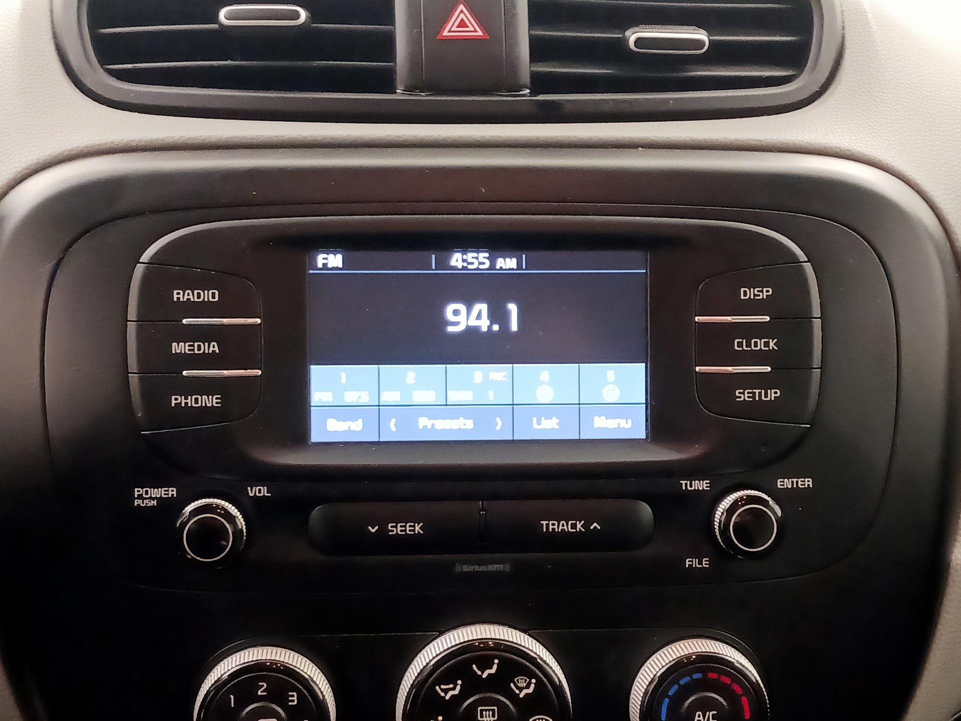 Thumbnail: 2017 Kia Soul - 13