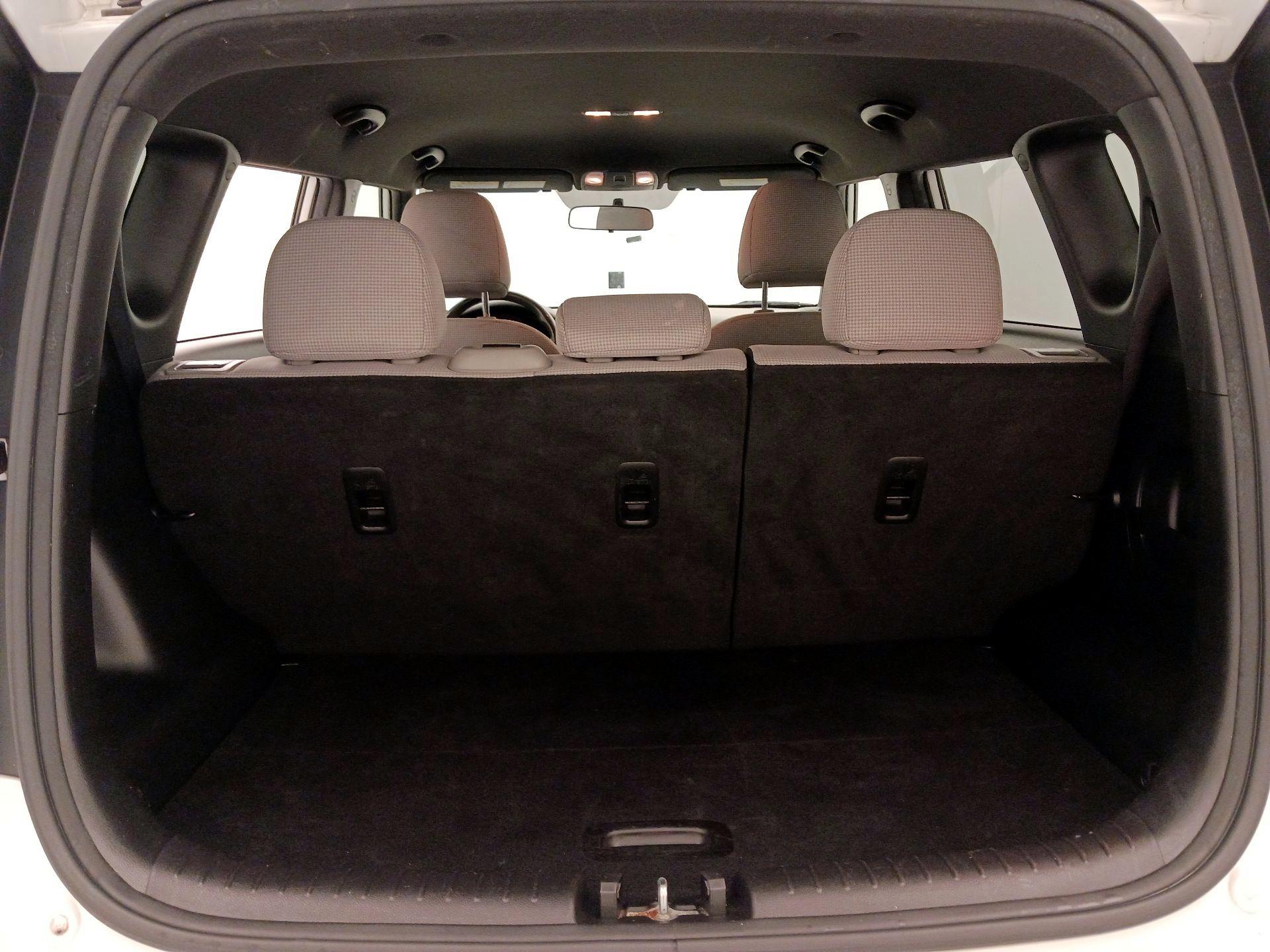 Thumbnail: 2017 Kia Soul - 18