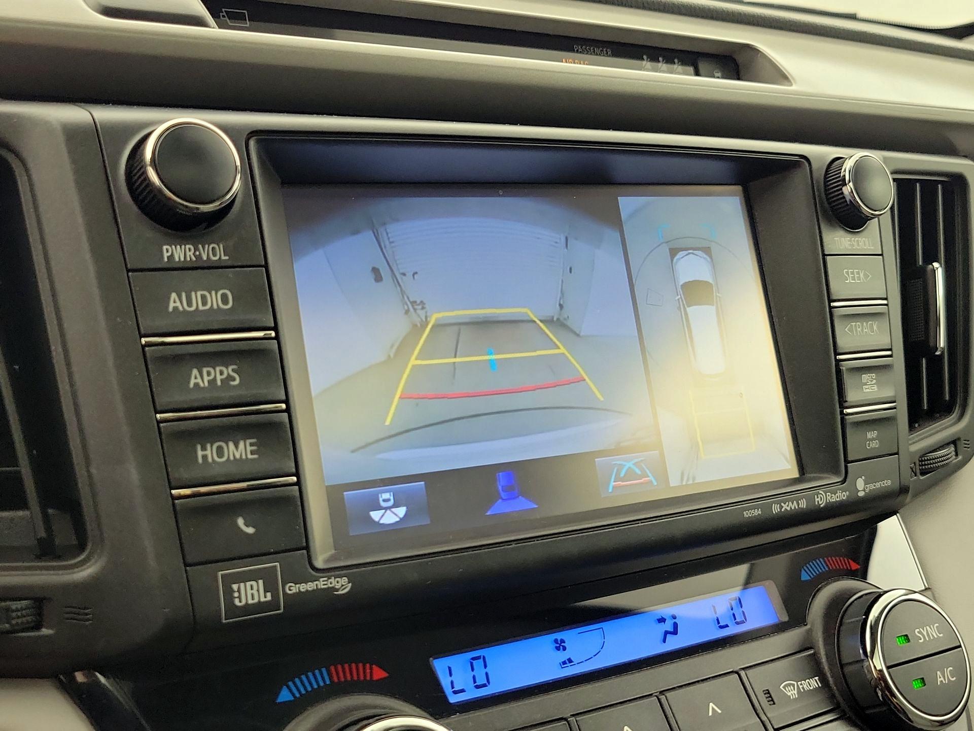 Thumbnail: 2018 Toyota RAV4 - 15
