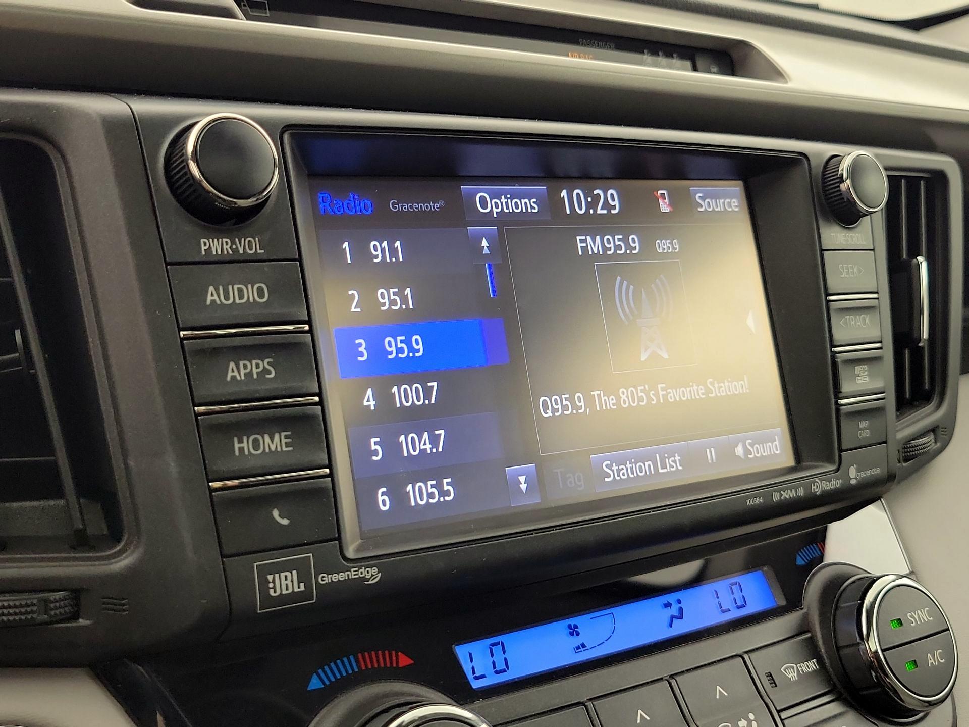 Thumbnail: 2018 Toyota RAV4 - 16