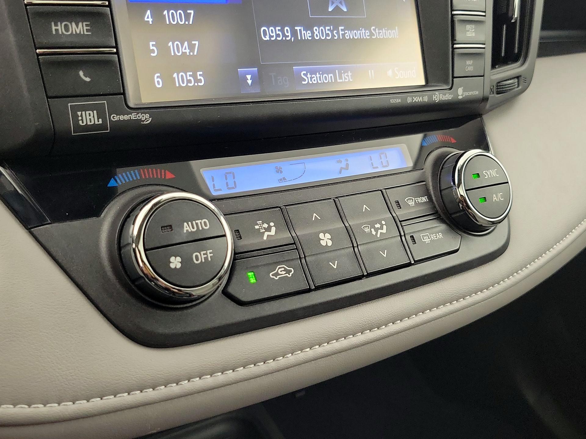 Thumbnail: 2018 Toyota RAV4 - 17