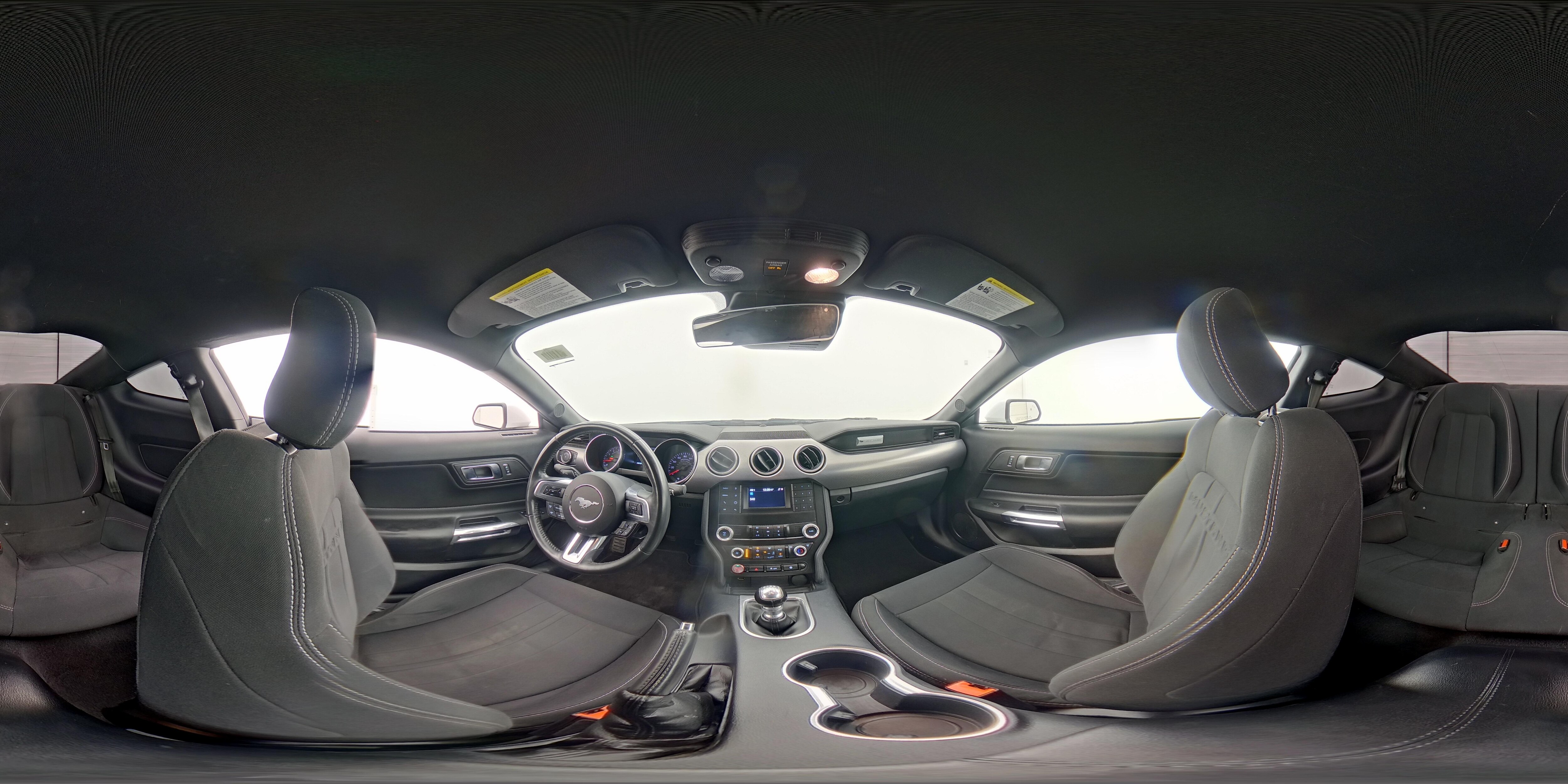 2021 Ford Mustang GT - Photo 24