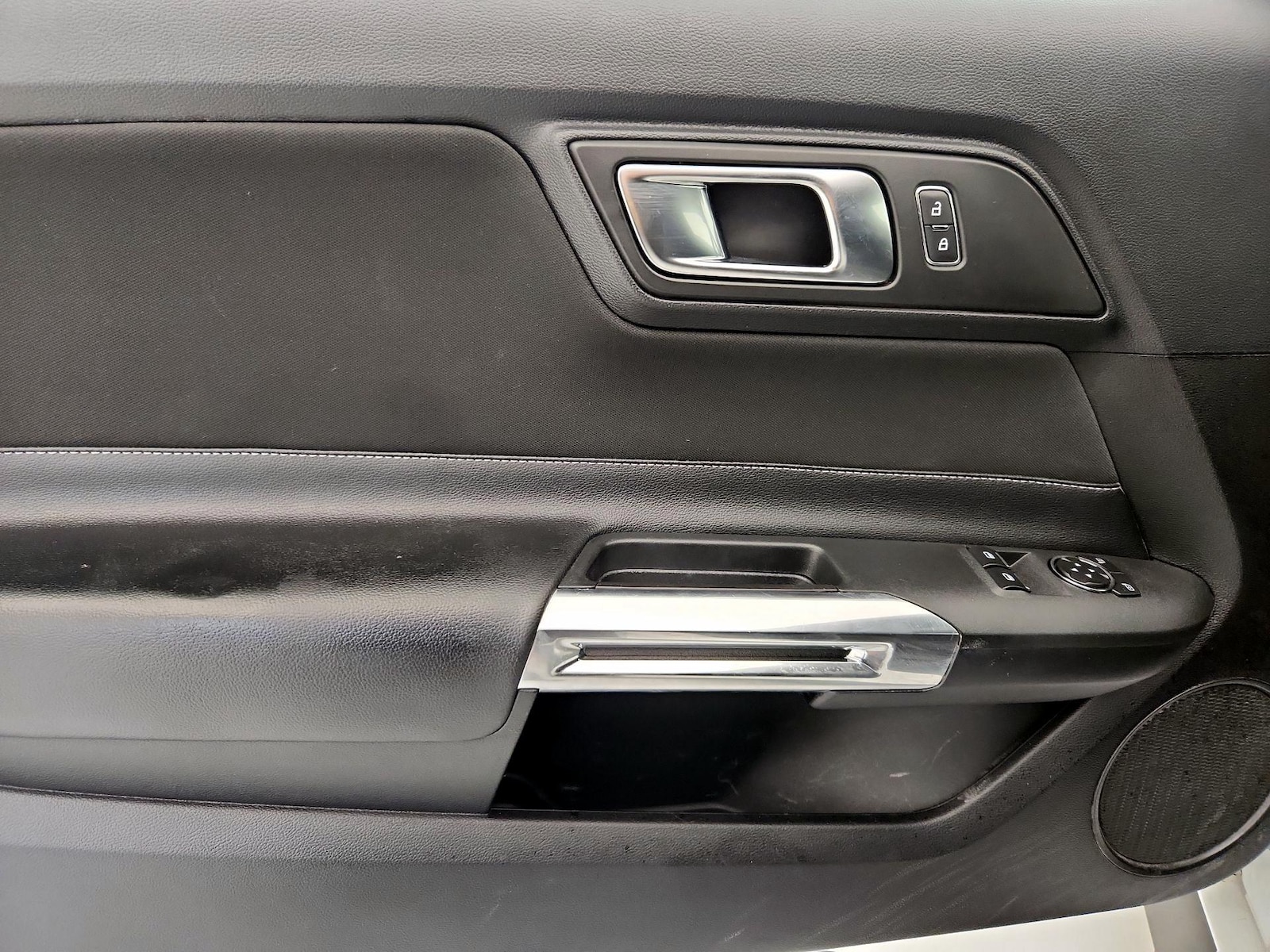 2021 Ford Mustang GT - Photo 13