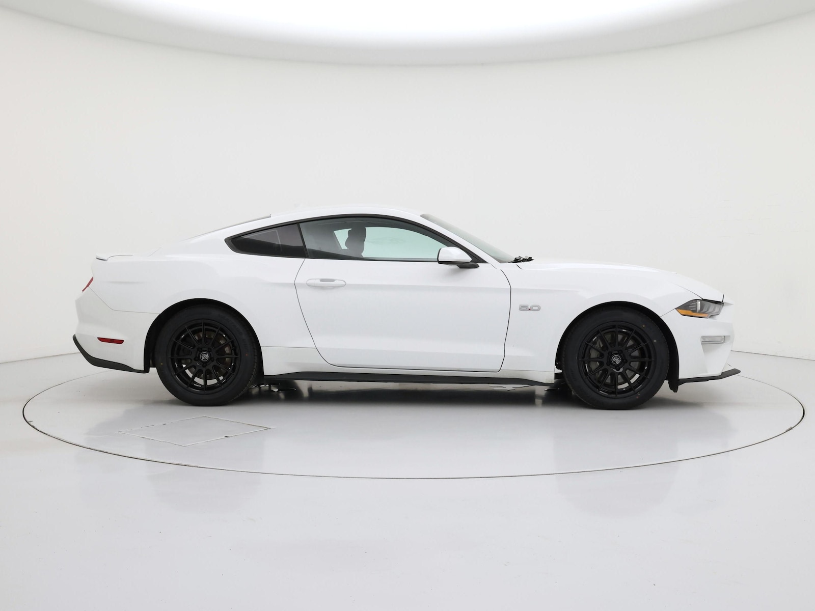 2021 Ford Mustang GT - Photo 8
