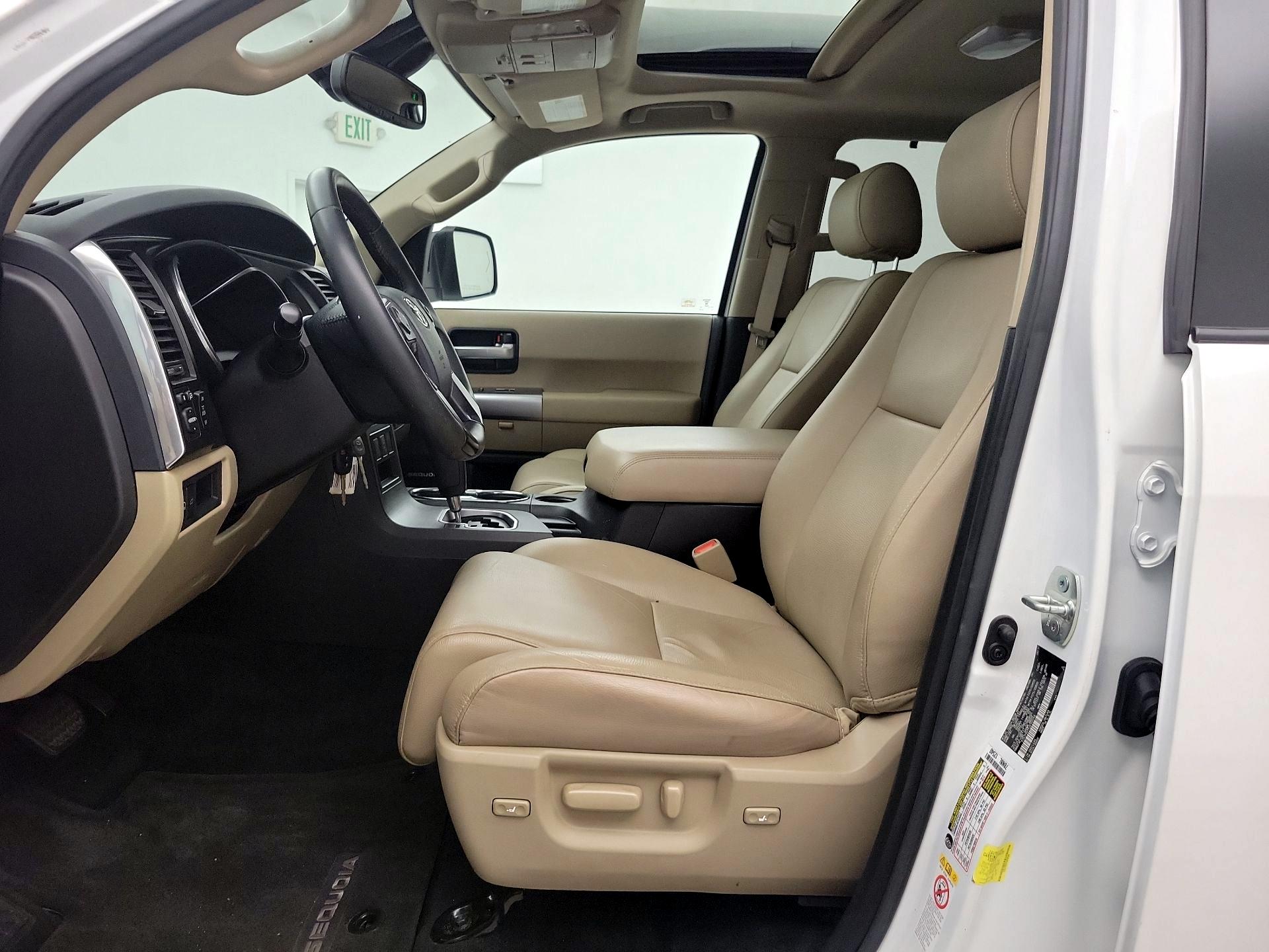 Thumbnail: 2018 Toyota Sequoia - 11