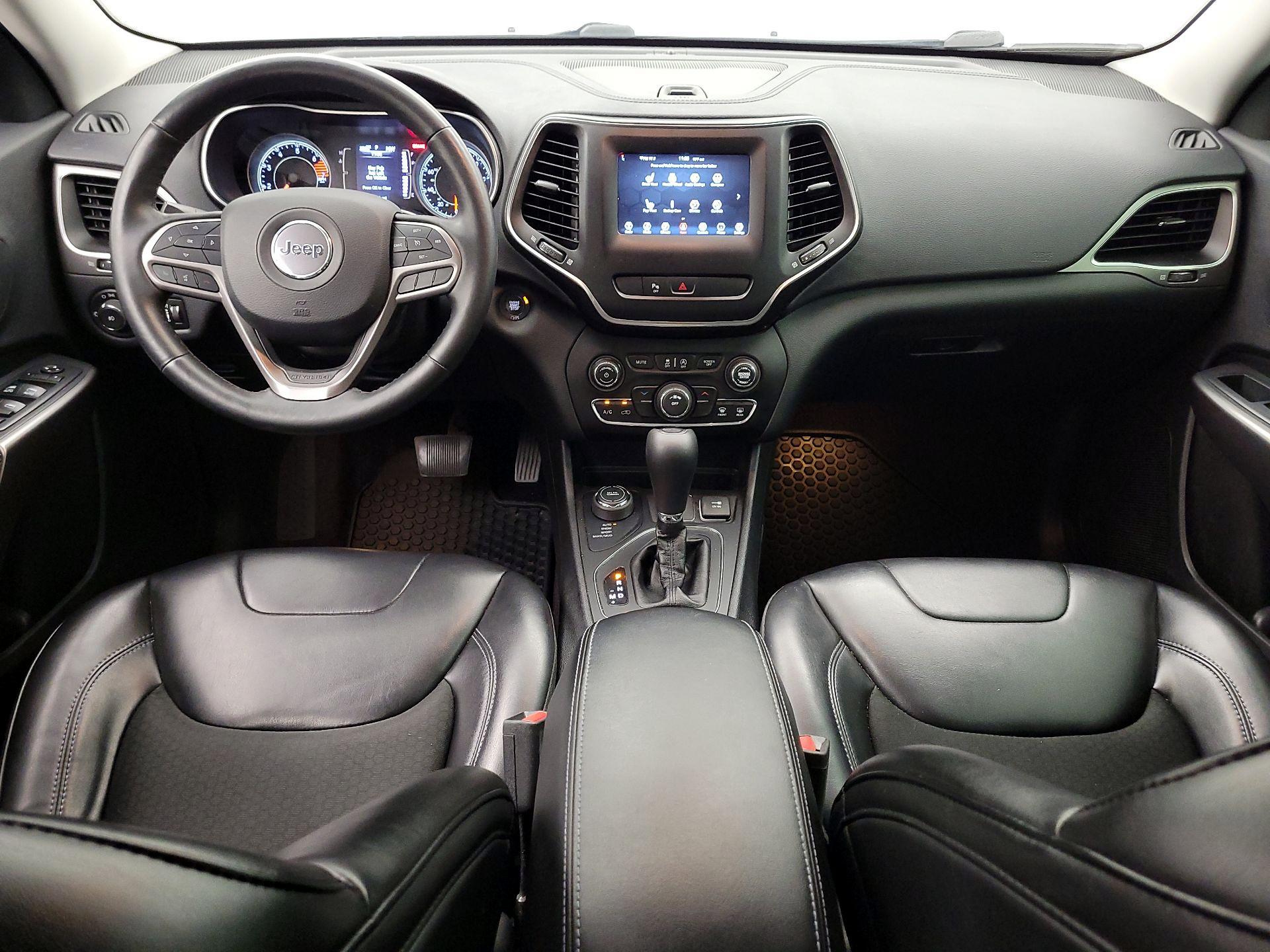 Thumbnail: 2019 Jeep Cherokee - 9
