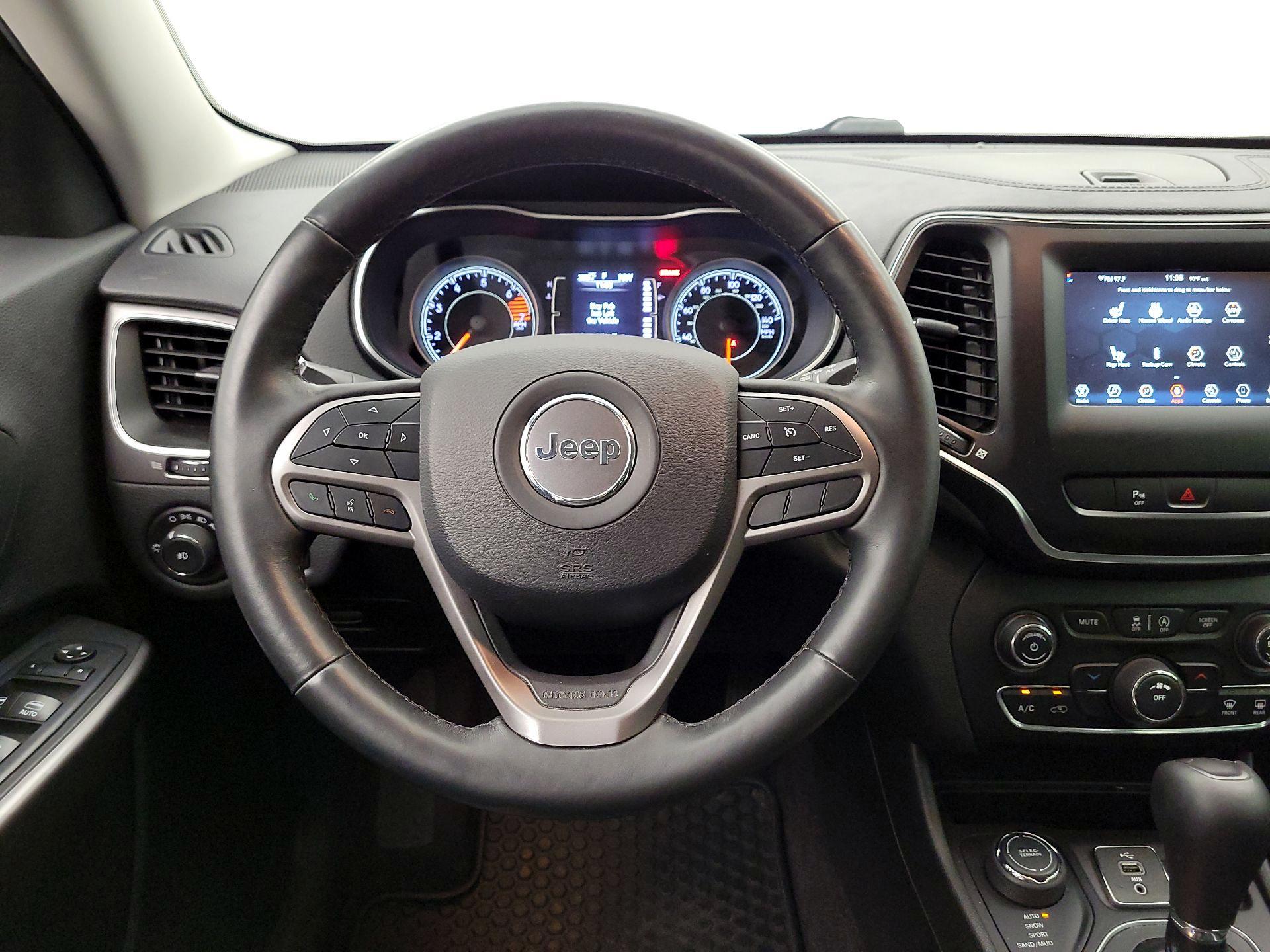 Thumbnail: 2019 Jeep Cherokee - 10