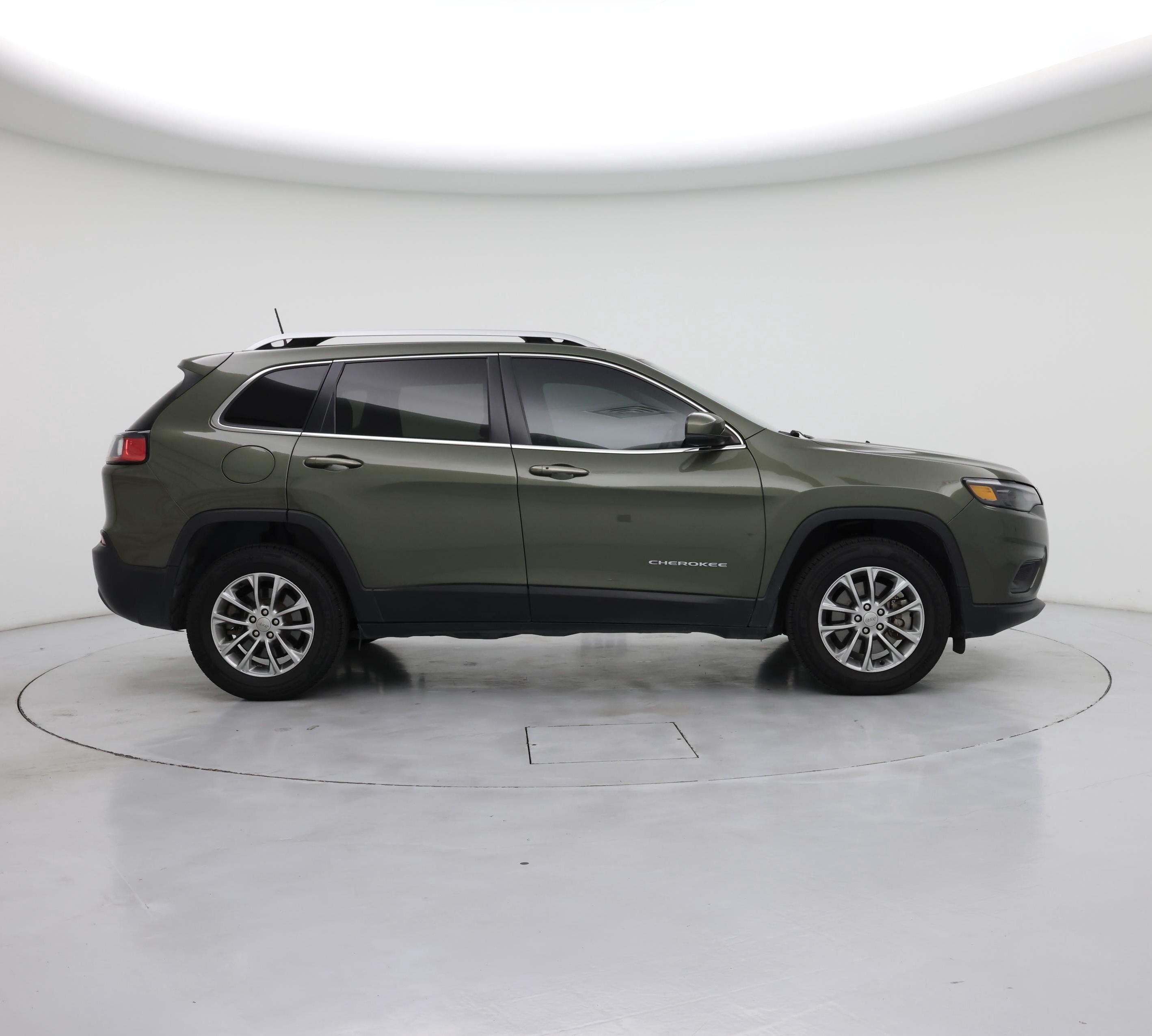 Thumbnail: 2019 Jeep Cherokee - 7