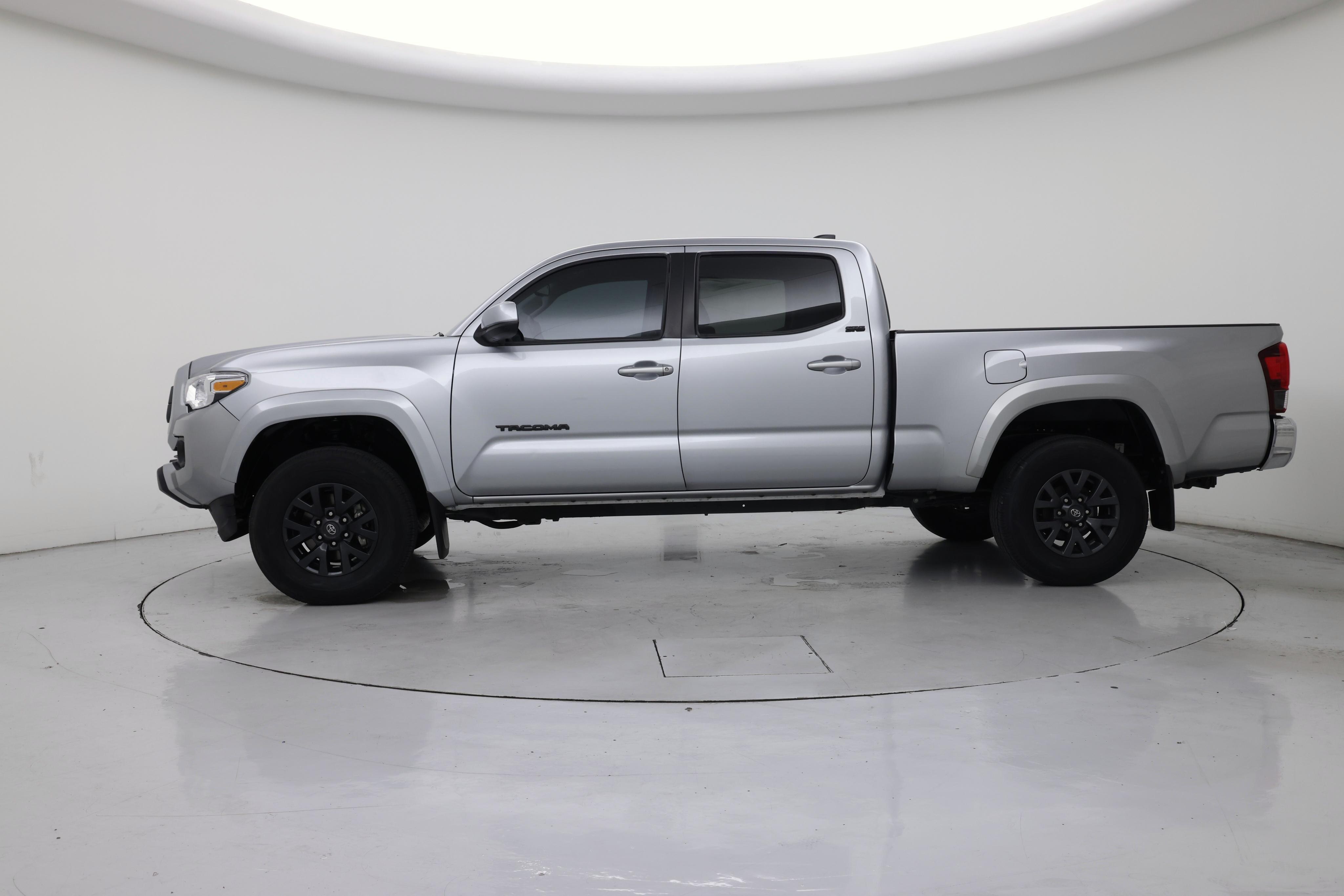 Thumbnail: 2023 Toyota Tacoma - 3