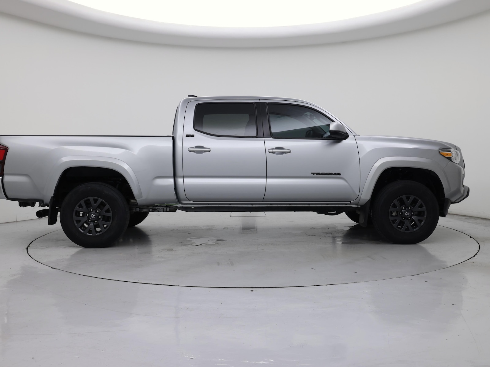 2023 Toyota Tacoma SR5 - Photo 8