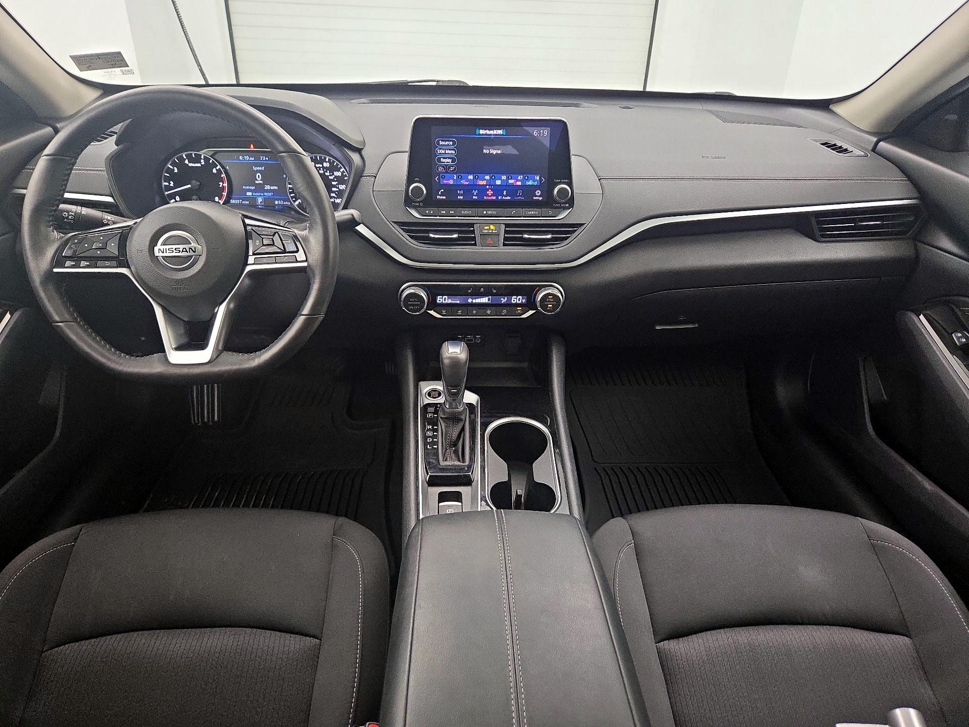 Thumbnail: 2020 Nissan Altima - 9