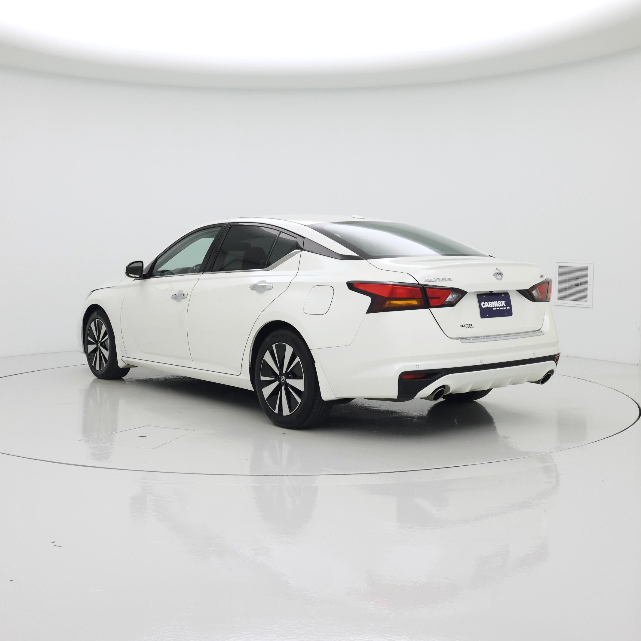 Thumbnail: 2020 Nissan Altima - 2