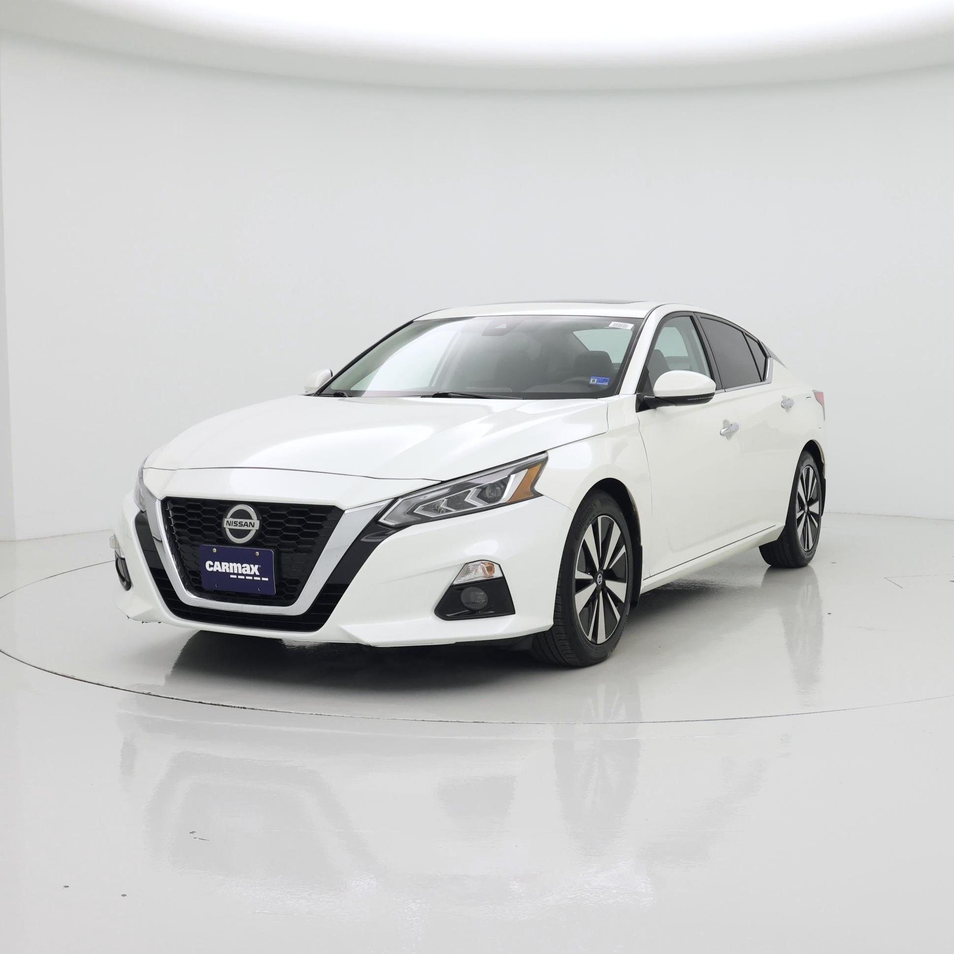 Thumbnail: 2020 Nissan Altima - 4