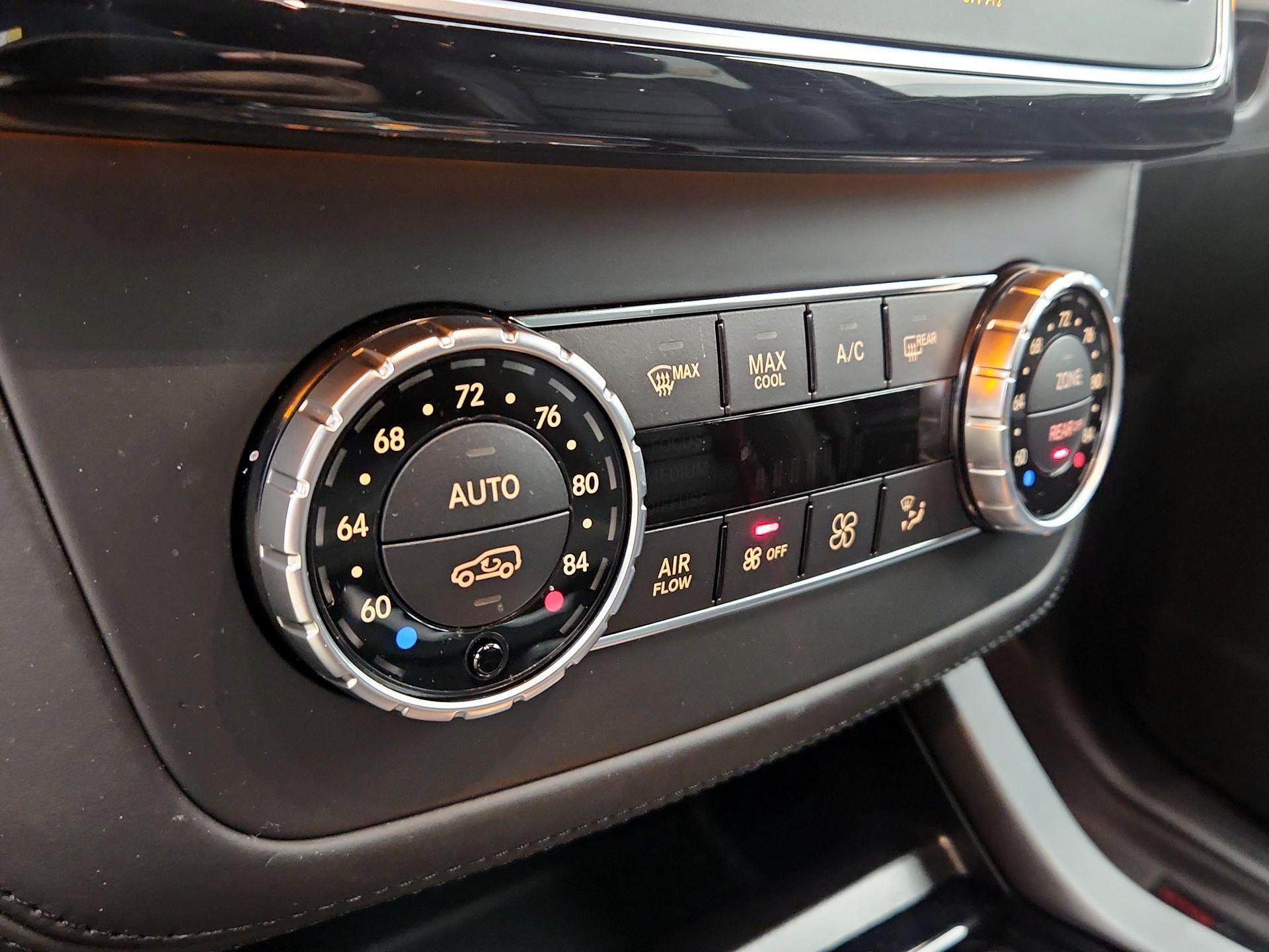 Thumbnail: 2019 Mercedes-Benz GL-Class - 16