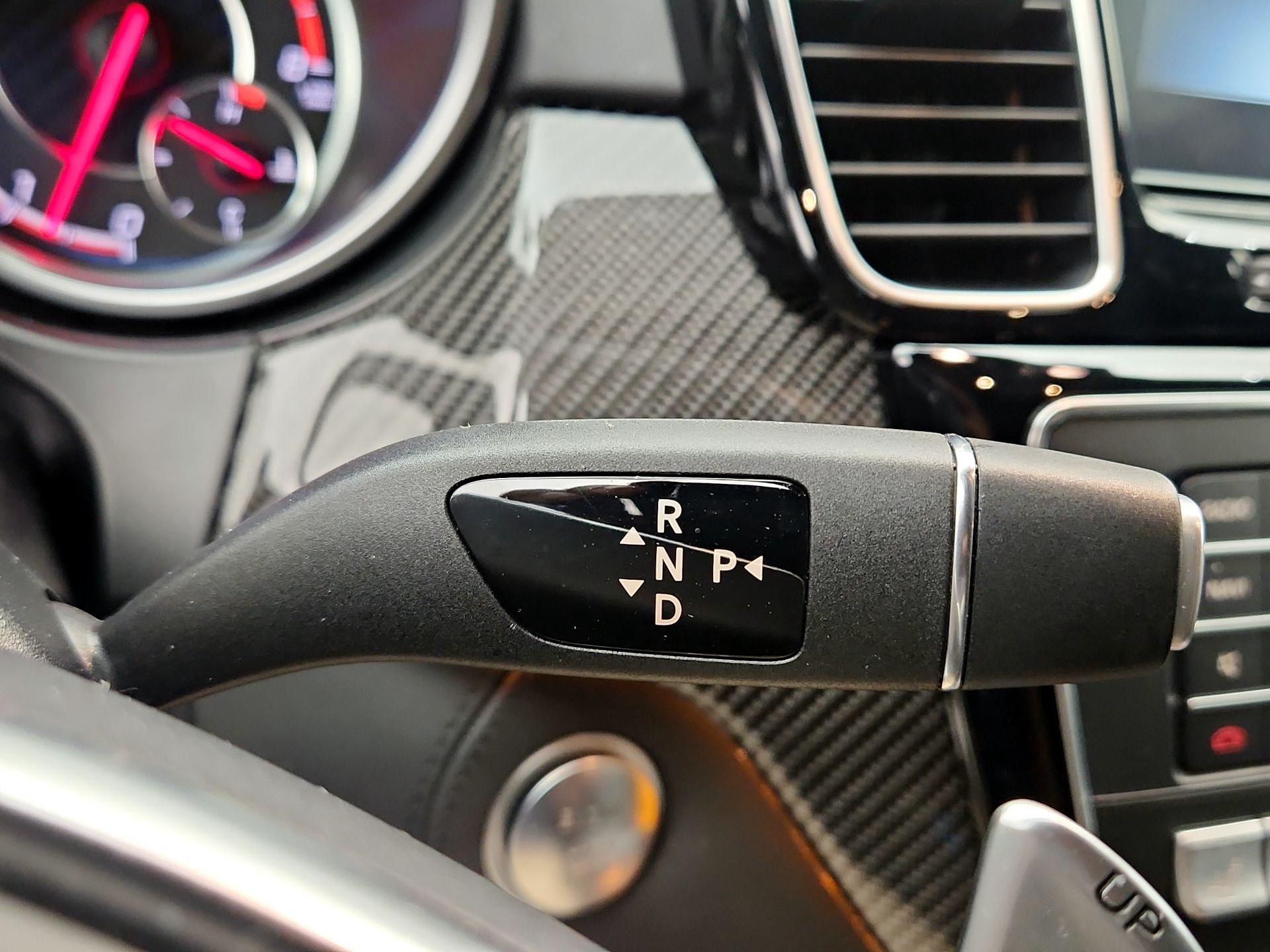 Thumbnail: 2019 Mercedes-Benz GL-Class - 17