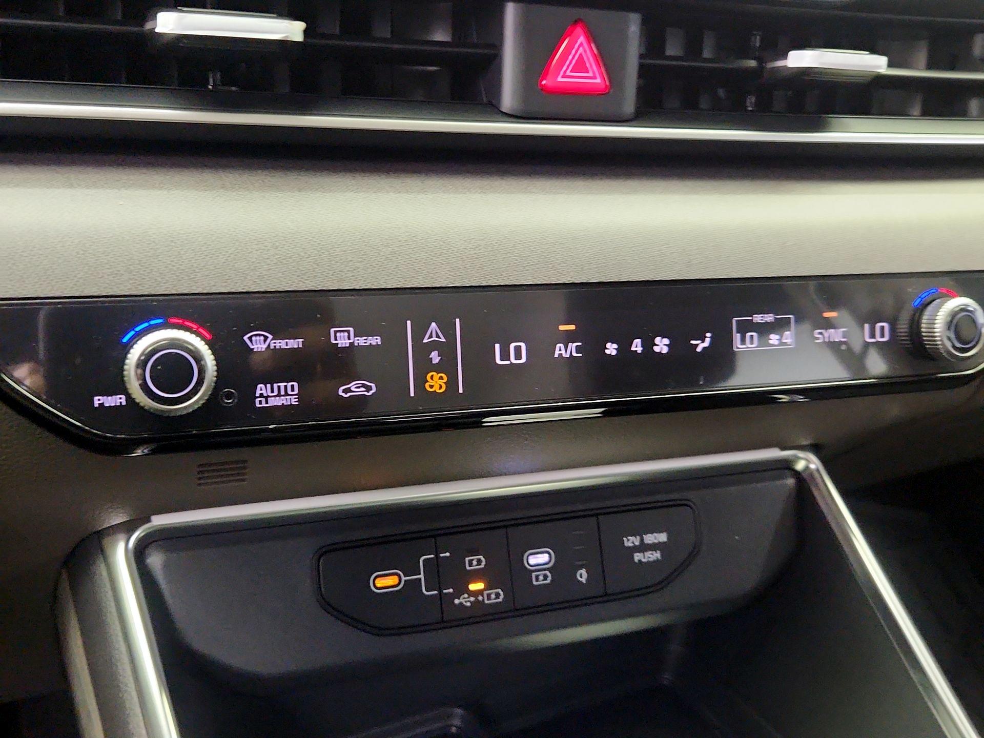 Thumbnail: 2026 Kia Carnival - 17
