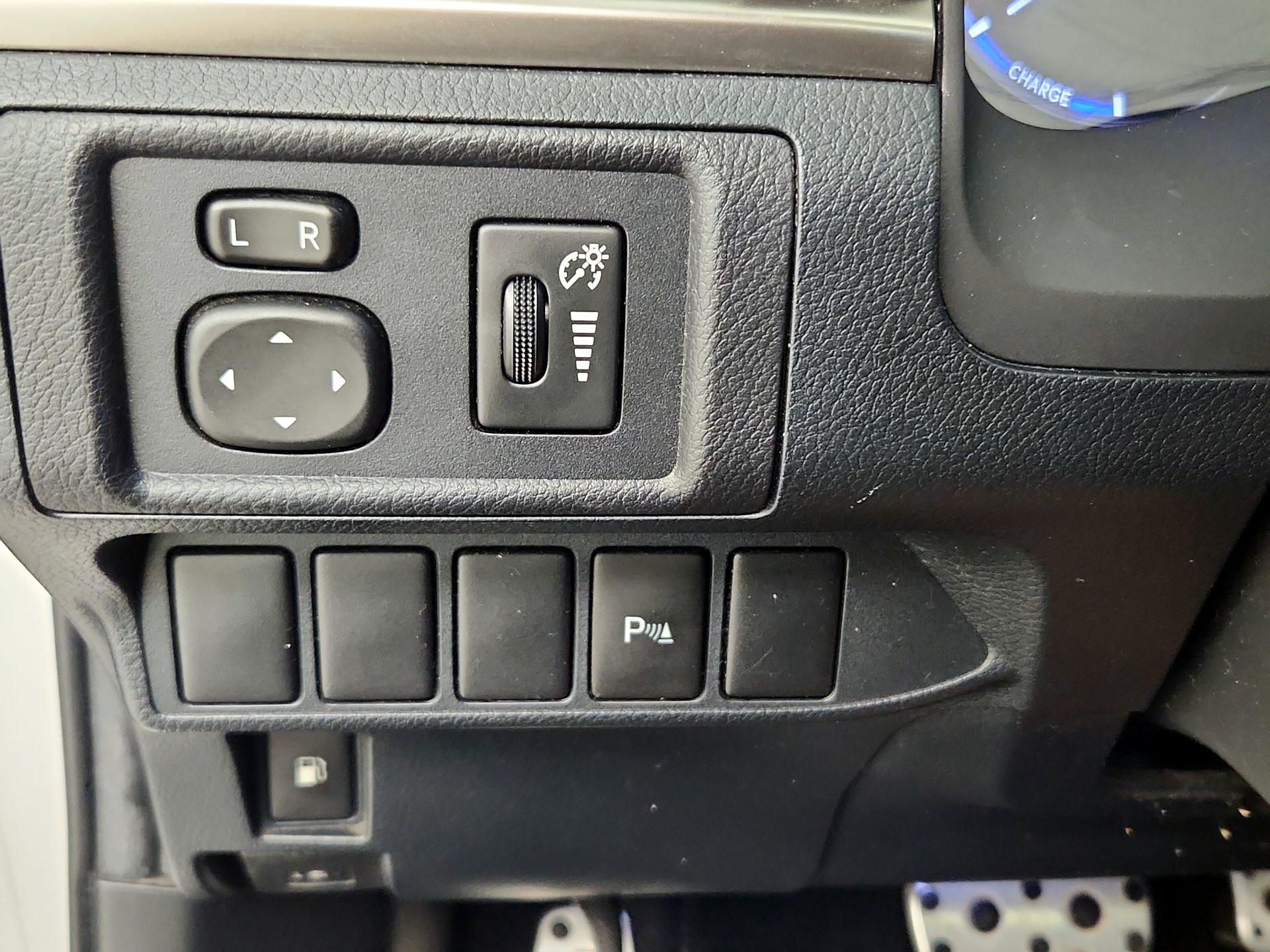 Thumbnail: 2014 Lexus CT - 13
