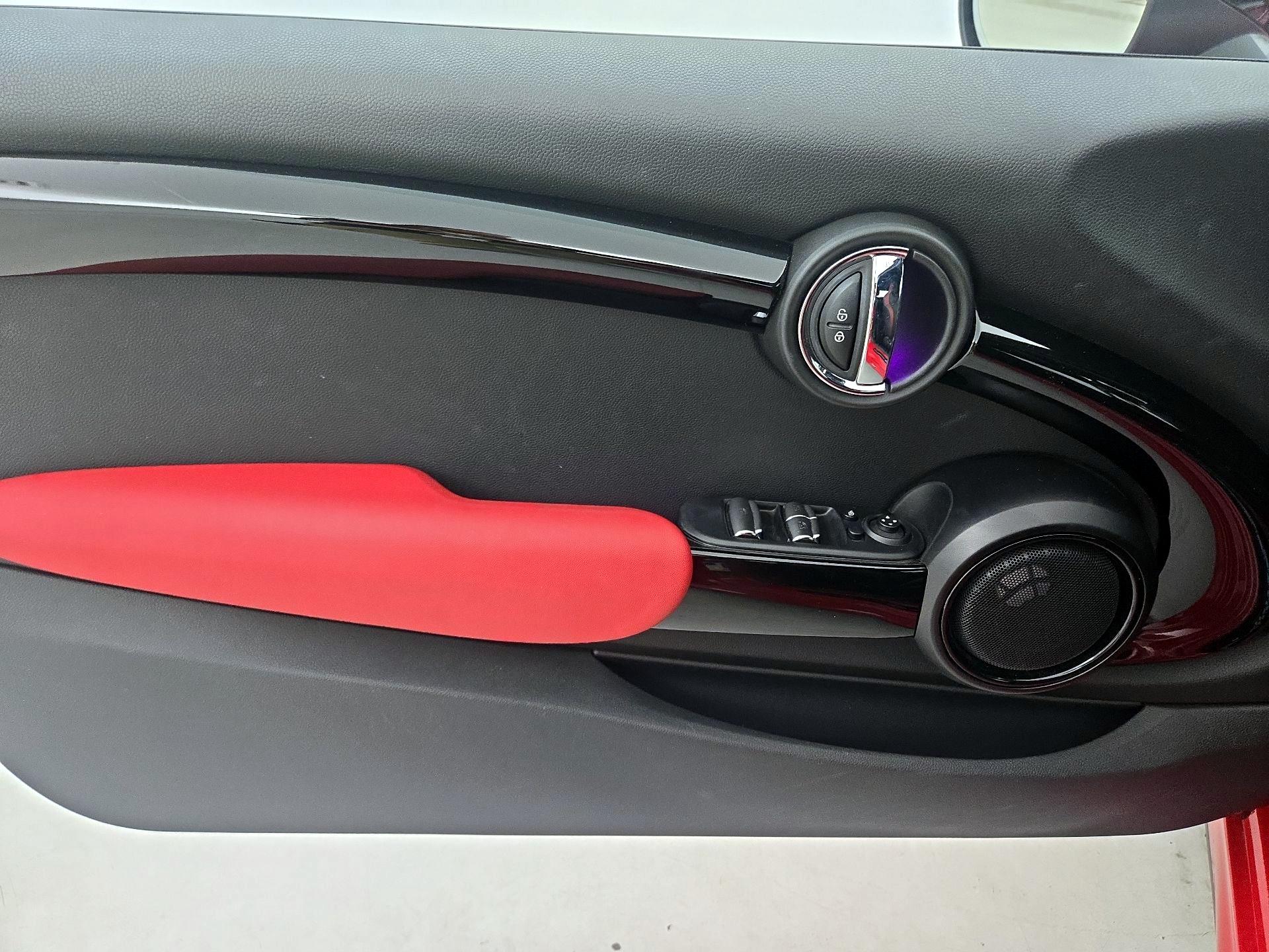 Thumbnail: 2018 MINI Cooper - 12